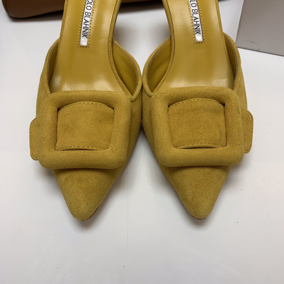 Manolo Blahnik Women's Yellow Suede Mules with Crystal Buckle Heel 7.5cm 4 i1615012149 5444 2