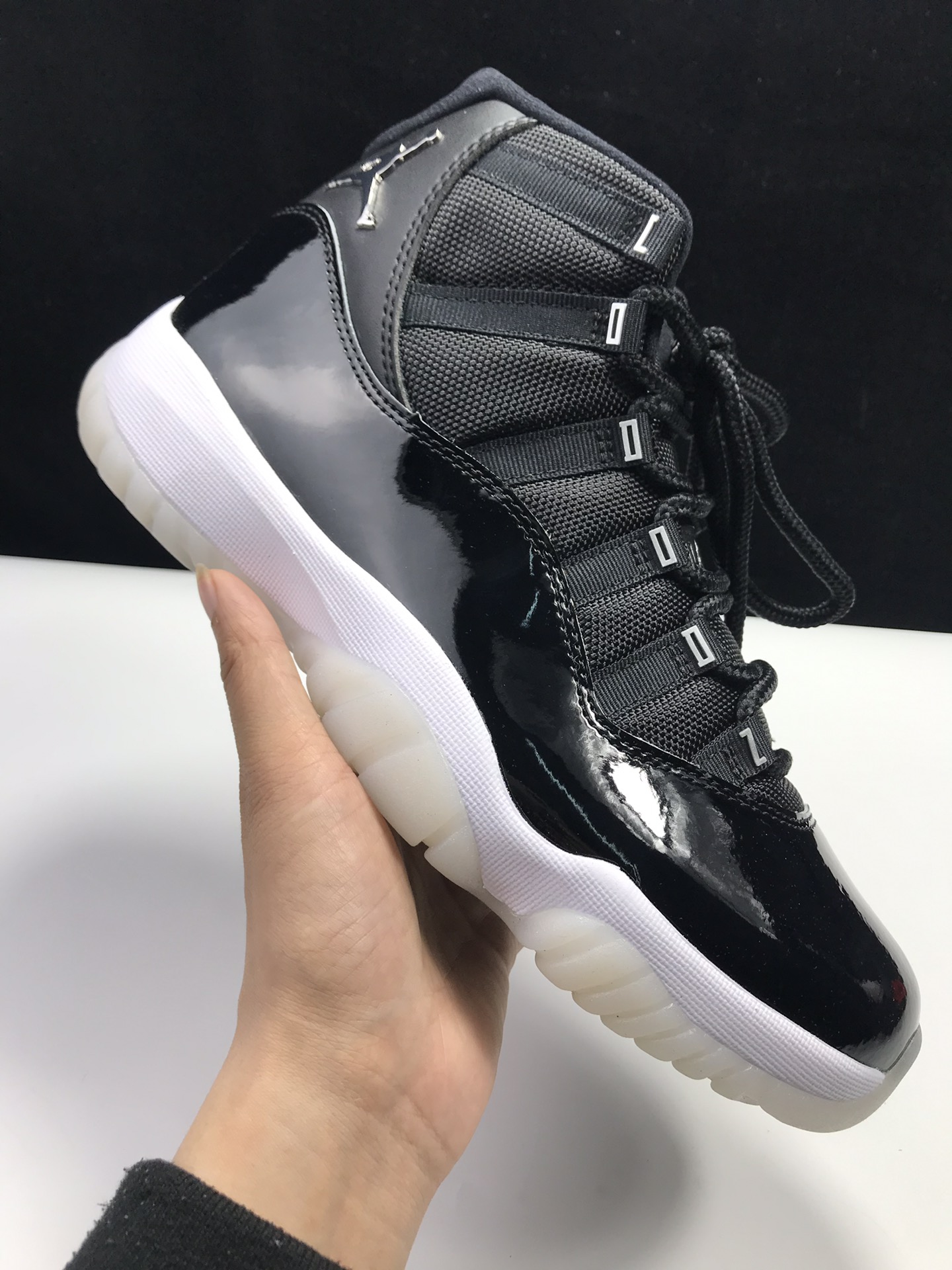 AJ11黑银鞋码36-47.5总裁R