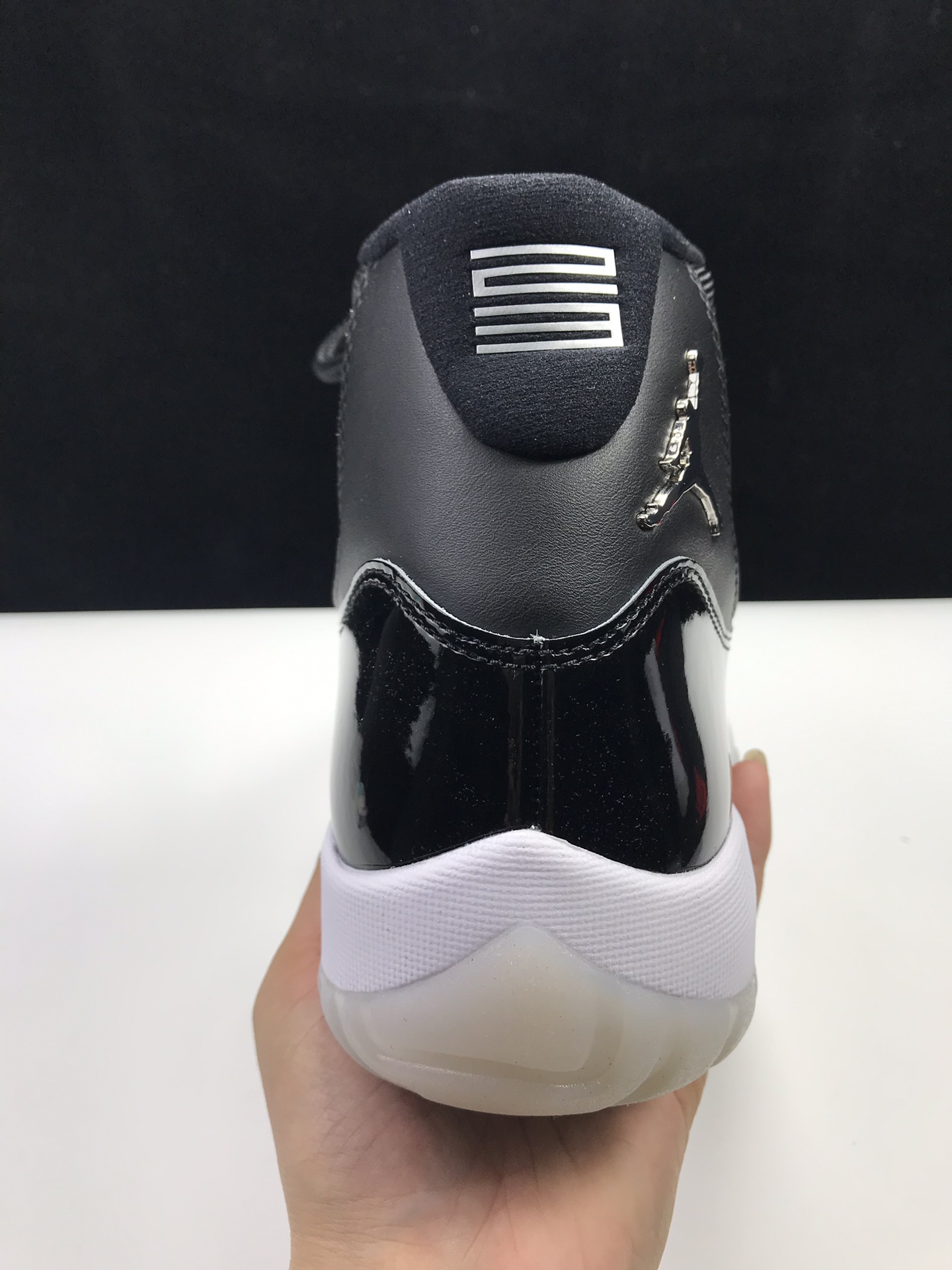 AJ11黑银鞋码36-47.5总裁R