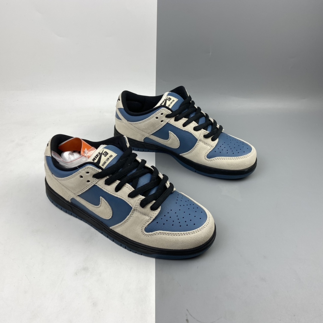 300 WE CLUB 58 x Nike SB Dunk Low Pro”Club 58 Gulf”扣篮系列低帮休闲运动滑板板鞋“麂皮浅海蓝白58”BQ6817-401-莆田鞋,莆田鞋货源,高仿鞋,高仿鞋货源,安福档口,莆田高仿鞋,莆田鞋批发,高仿鞋批发,莆田高仿运动鞋,高仿运动鞋,莆田运动鞋 300 WE CLUB 58 x Nike SB Dunk Low Pro”Club 58 Gulf”扣篮系列低帮休闲运动滑板板鞋“麂皮浅海蓝白58”BQ6817-401