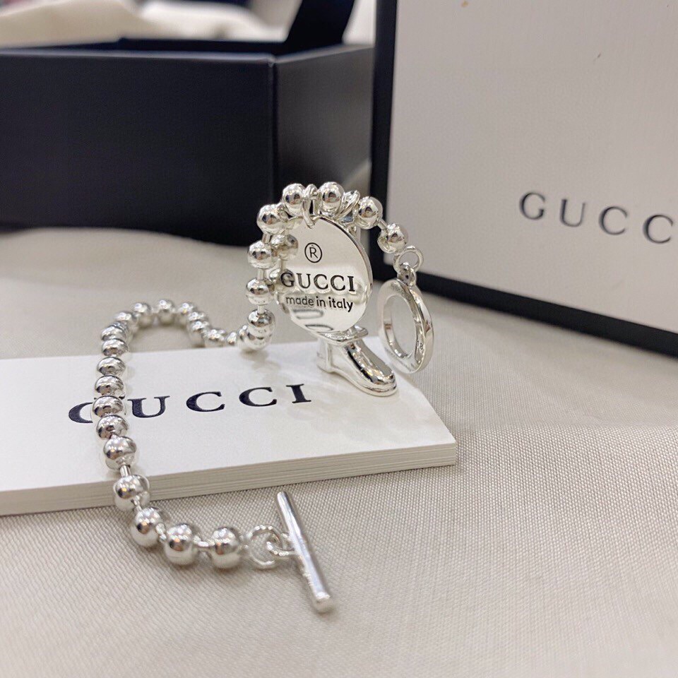 NO:104289,Gucci Gucci 925 sterling silver horse boot round bead buckle men and women fashion bracelet size 17cm 18cm 19cm 20cm number S0047, Gucci bracelet, gucci, gucci, boots, bracelet, pure silver19860909Gucci古驰925纯银马靴圆珠环扣男女时尚手链 尺寸17cm 18cm 19cm 20cm编号S0047,古驰手链,gucci,gucci,boots,bracelet,pure silver,Jewelry