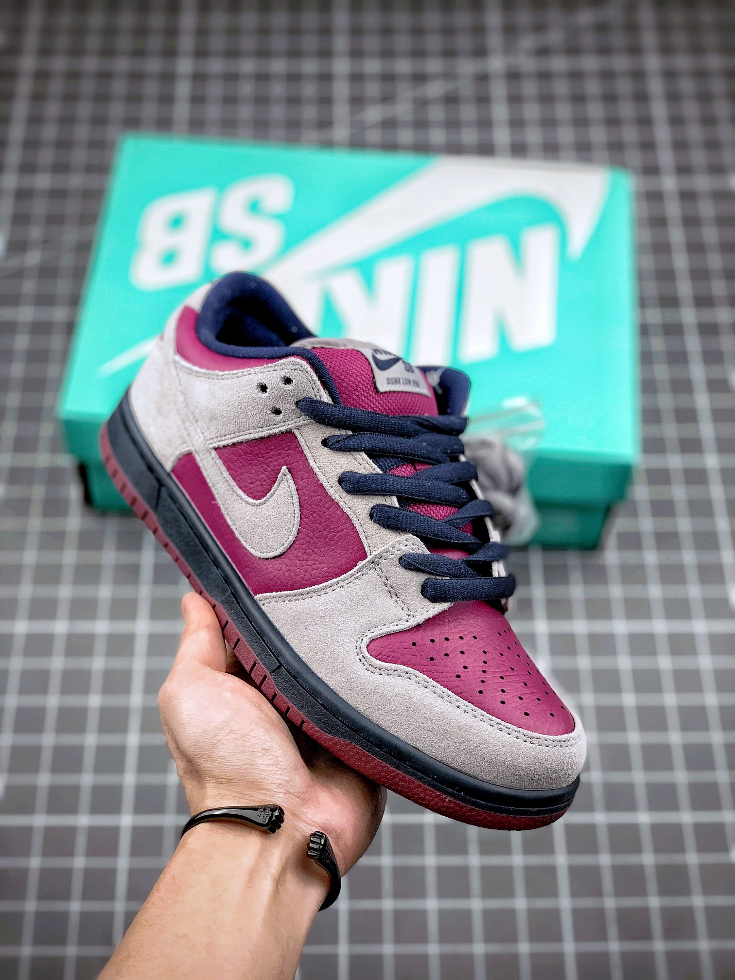 Nk Dunk SB Low pro gris y rosa, color sincronizado con la web oficial, fotos reales del envío, primer lanzamiento, cali…