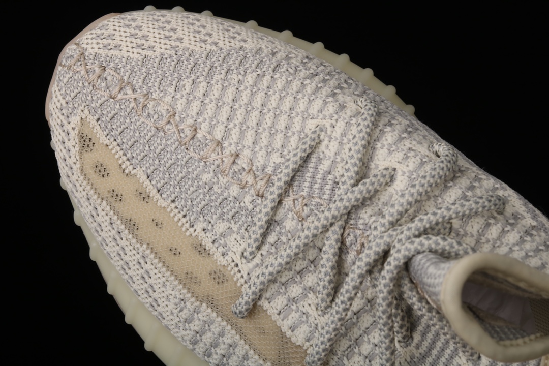 💰150真标💰180公司级💰260纯原版
Adidas Yeezy 350 Boost V2 FU9161 阿迪达斯椰子350二代 全新胡须白镂空天使配色 巴斯夫Boost原底
尺码:36 36.5 37 38 38.5 39 40 40.5 41 42 42.5 43 44 44.5 45 46 47