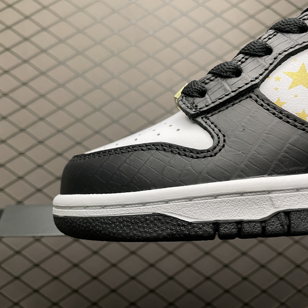 420 纯原版本 Supreme x Nike SB Dunk Low  ” Black Stars ” 白金黑 超限定联名低帮运动休闲板鞋 DH3228-102