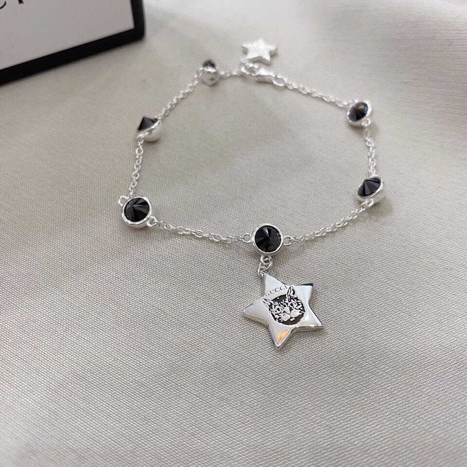 NO:102988,Gucci Gucci sterling silver love fearless cat face star bracelet for men and women. Size 20cm adjustable number S0040, Gucci bracelet, gucci, gucci, bracelet, pure silver19860909Gucci古驰纯银爱无畏猫脸星形男女手链 尺寸20cm 可调节编号S0040,古驰手链,gucci,gucci,bracelet,pure silver,Jewelry