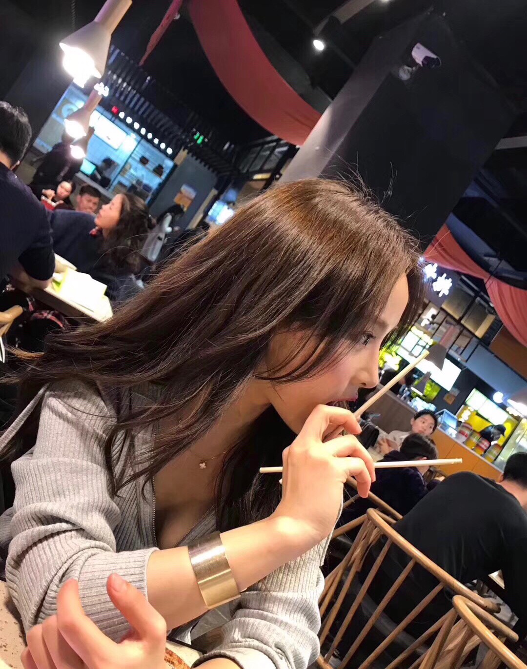 NO:631081,Every girl should have a perfect mini four-leaf clover, high-end Cartier jewelry19860909每个女孩都要有一条的精致感满分的mini四叶草,,卡迪亚高端饰品,Jewelry