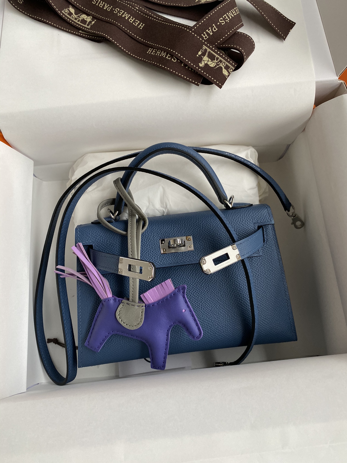 Hermès Product _d5dqfAtF0H_CZxvWXTocopaqfw-M77MKcDJMffg