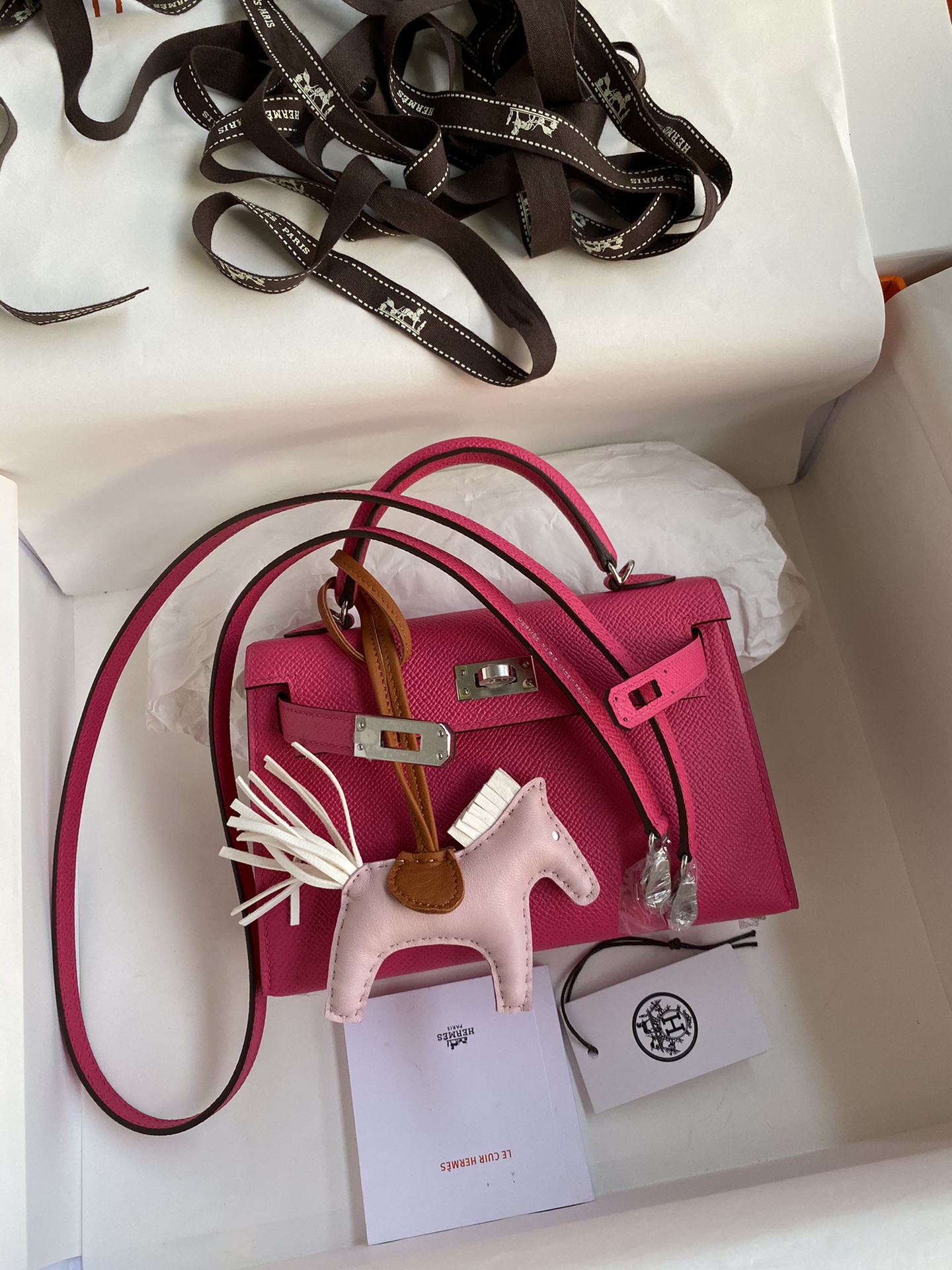 Hermès Product _d8pqfQi8cjxWQmbKpsymnE3JerscLzDyt5FWjHw