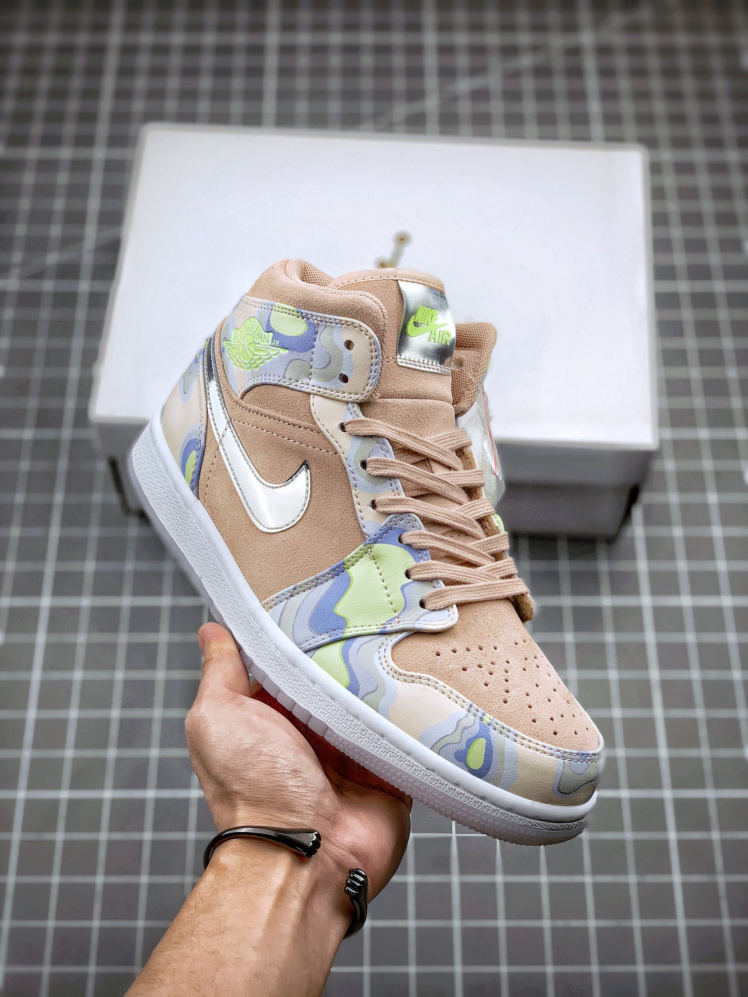 Air Jordan 1 Mid nube plateada y rosa, pedido de cliente de comercio exterior de Tmall, artesanía de nivel original, se…