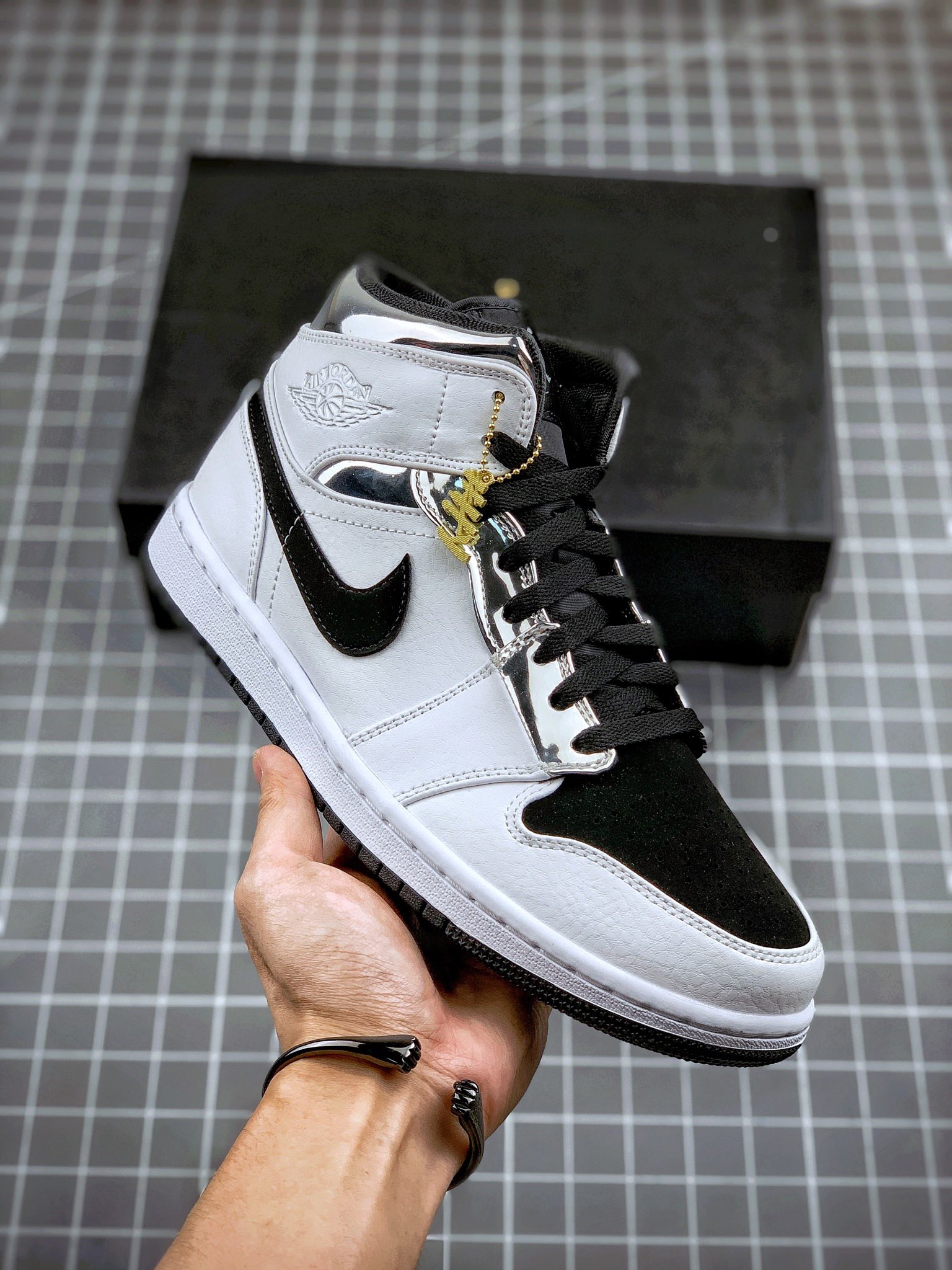 HY puro original Air Jordan 1 Mid pequeño Leonard, AJ1 zapatilla casual de caña media, sin rival en el mismo rango de p…