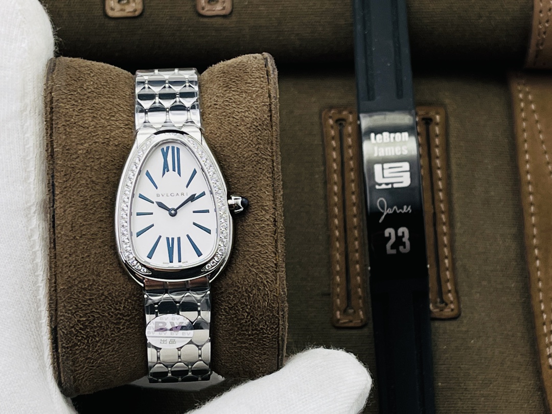Bvlgari White Watch 1552