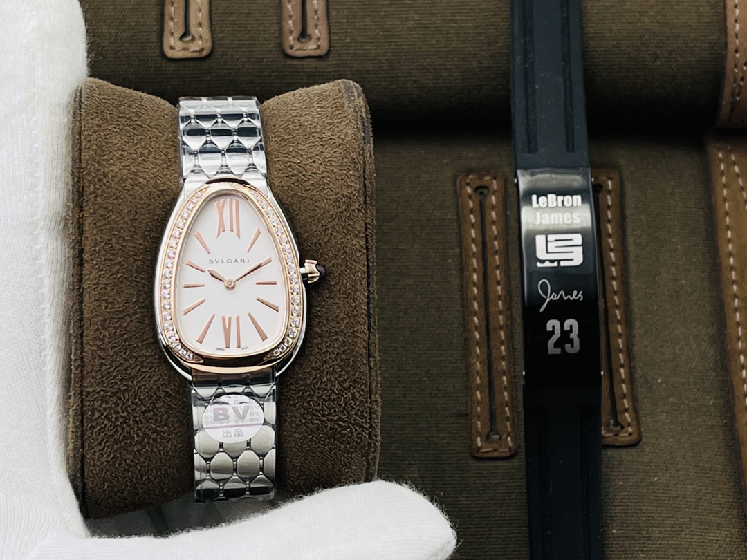 Bvlgari White Watch 1549