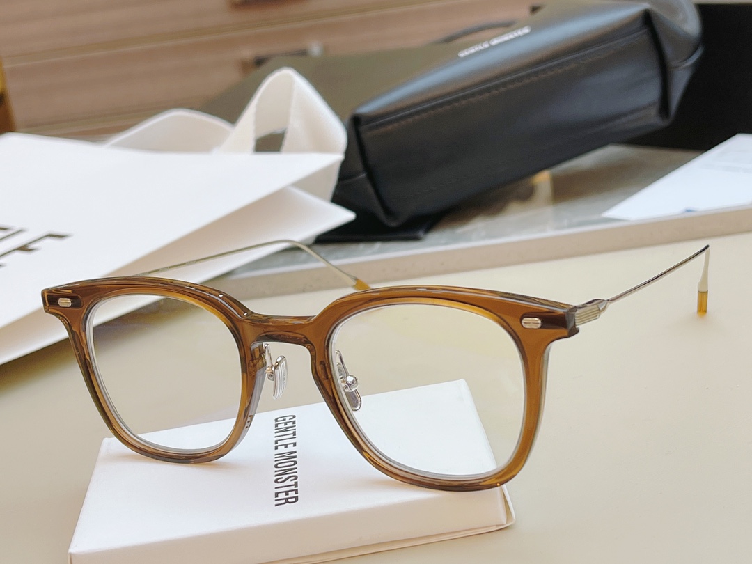 [GM Eyewear]The 2021 GM GENTLE MONSTER Booster eyeglass frame has a metal fram