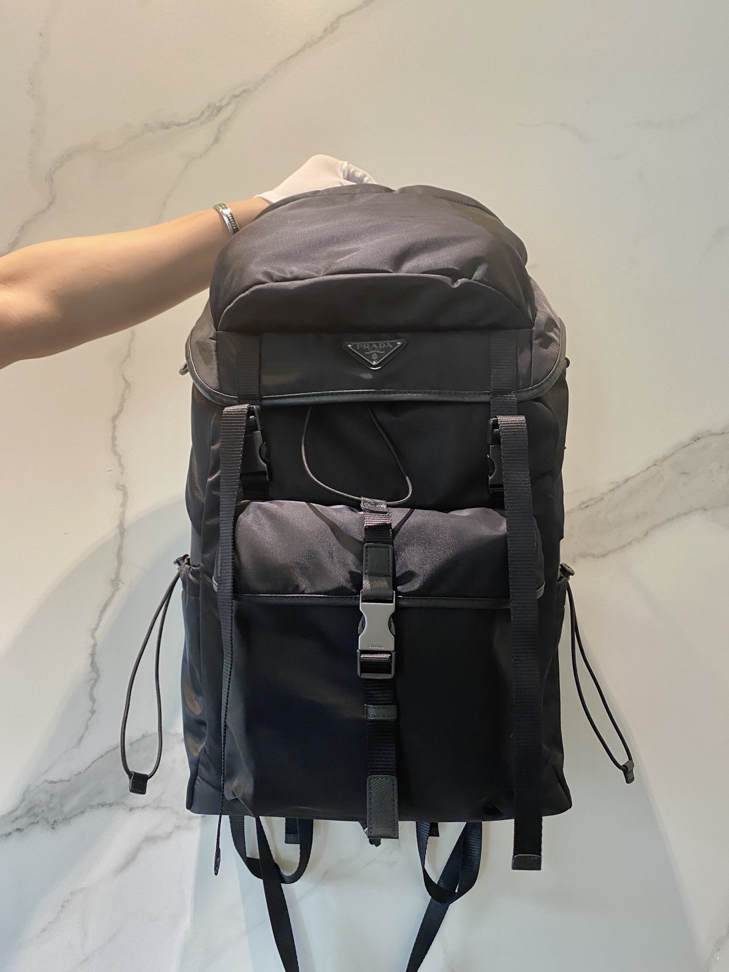 PRADA普拉达进口尼龙面料新款登山包2VZ079