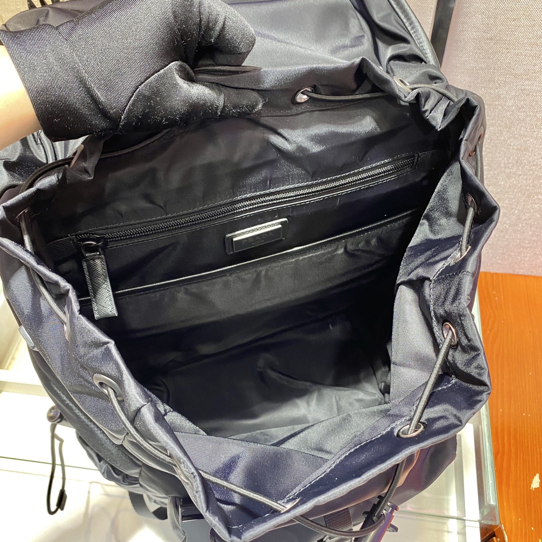 PRADA普拉达进口尼龙面料新款登山包2VZ079