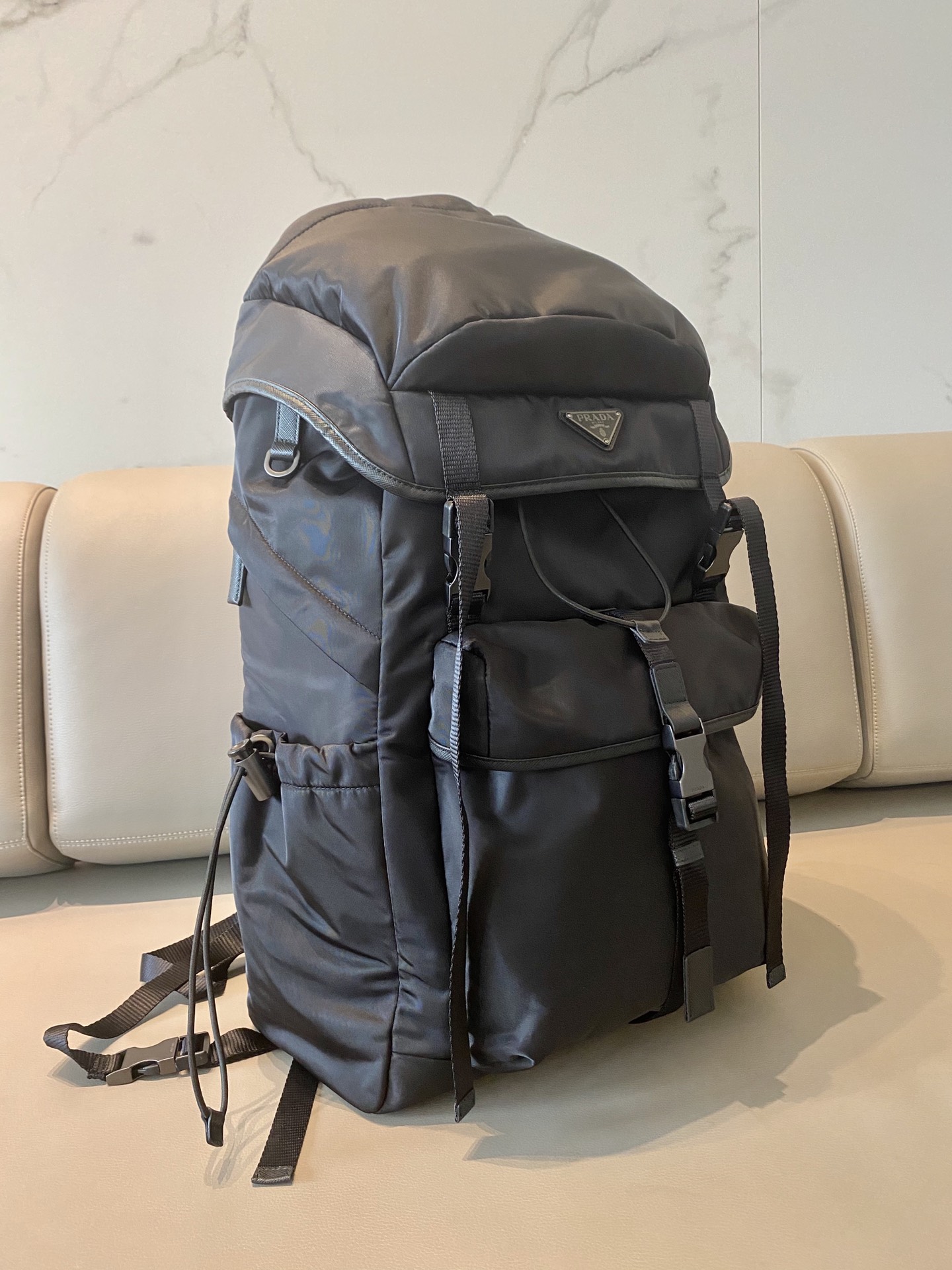 PRADA普拉达进口尼龙面料新款登山包2VZ079