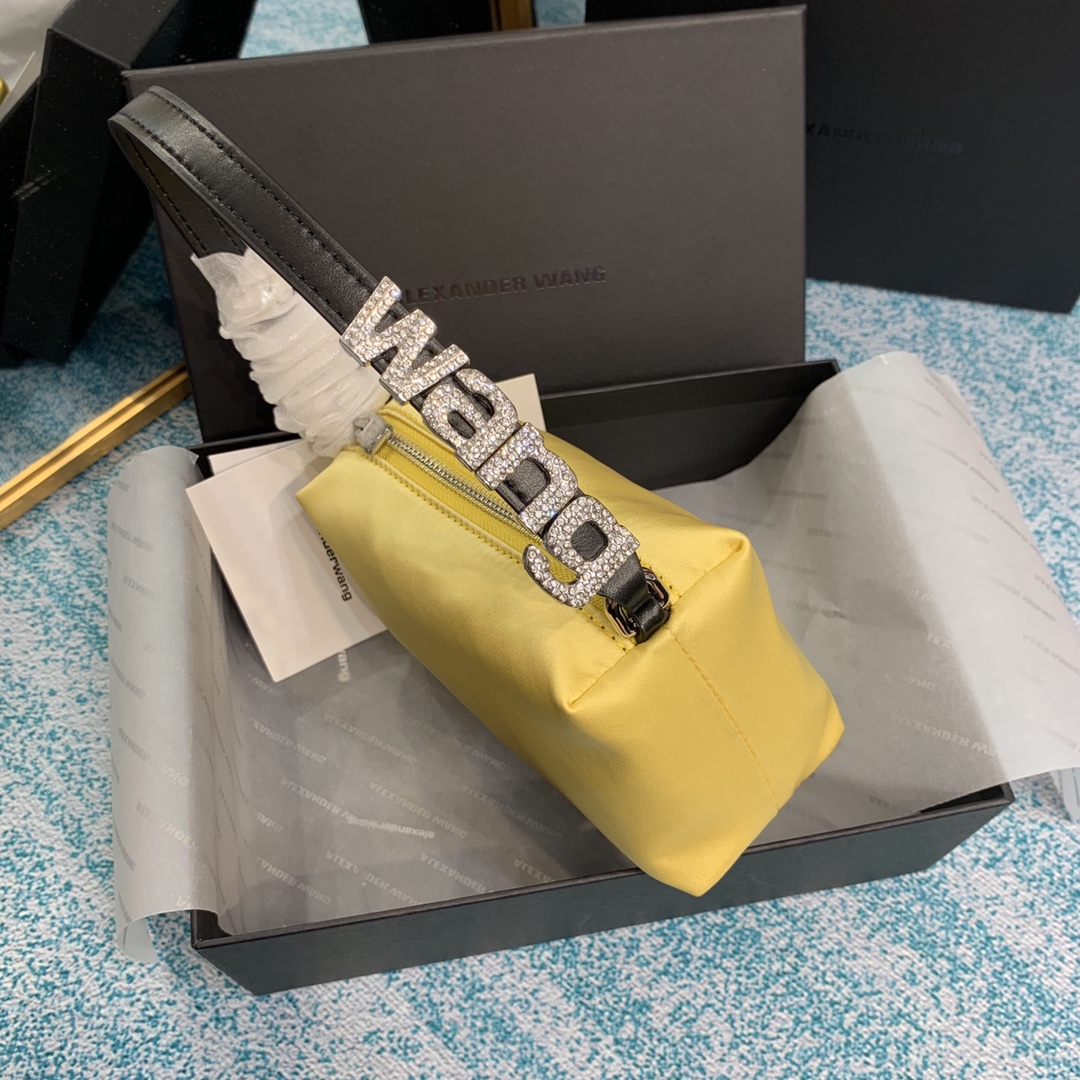 New Silk 754 Collection by Alexander Wang: High-End Beauty and Elegance. - 图片 3