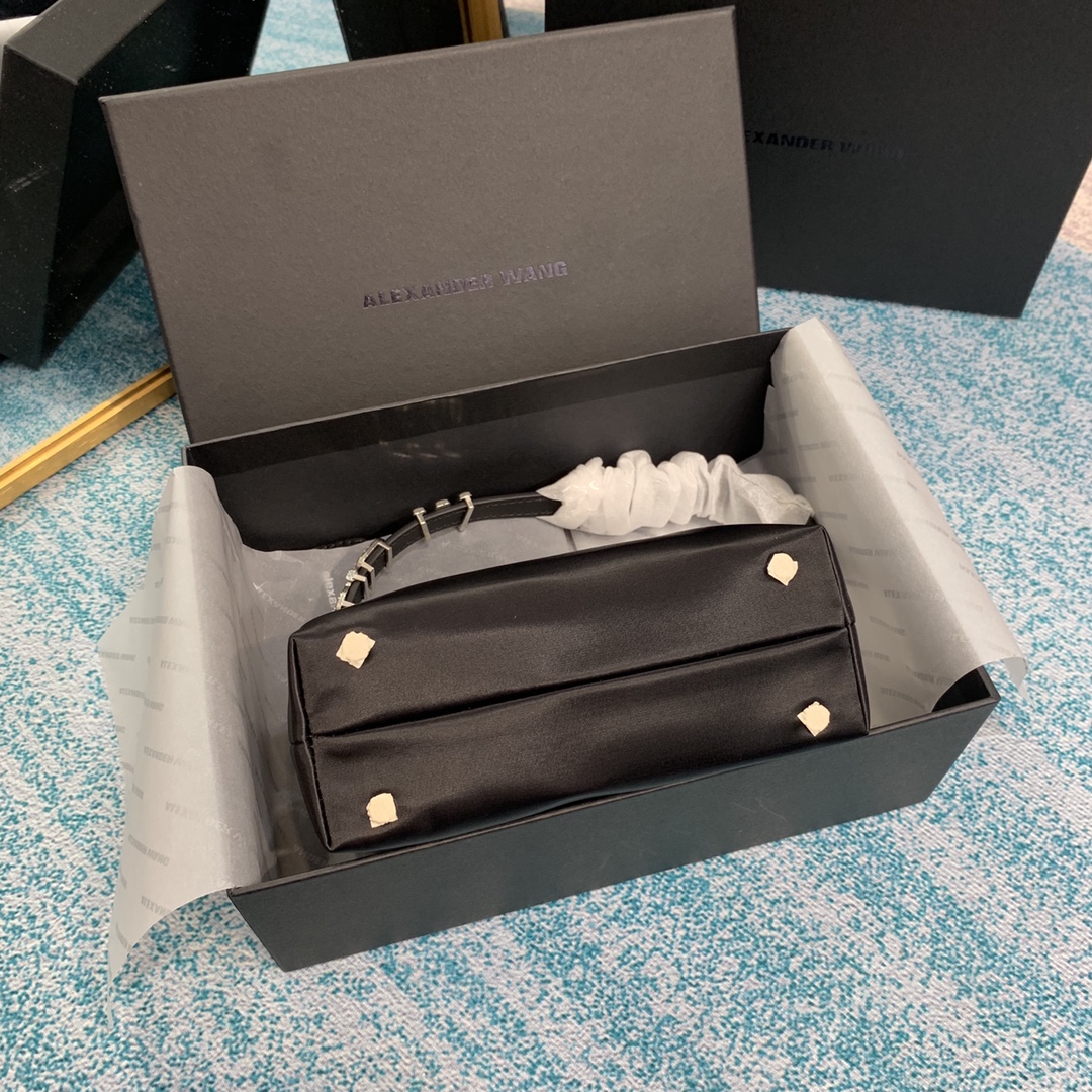 New Money from Alexander Wang: Silk 754 Collection with High-End Aesthetic - 图片 9