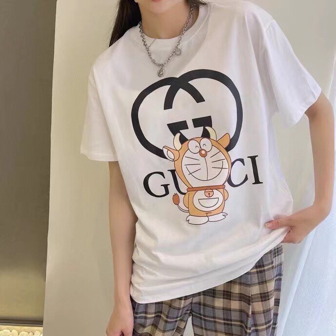 Camiseta de manga corta de Gucci en colaboración con Doraemon y el Rey Demonio, GUCCI 古驰 GG y la serie de colaboración …