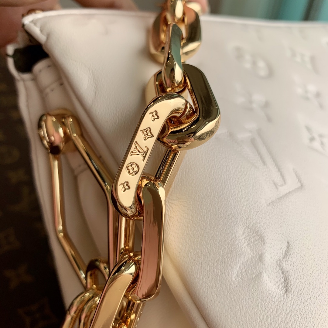 Louis Vuitton LV Coussin PM bag M57793奶白色