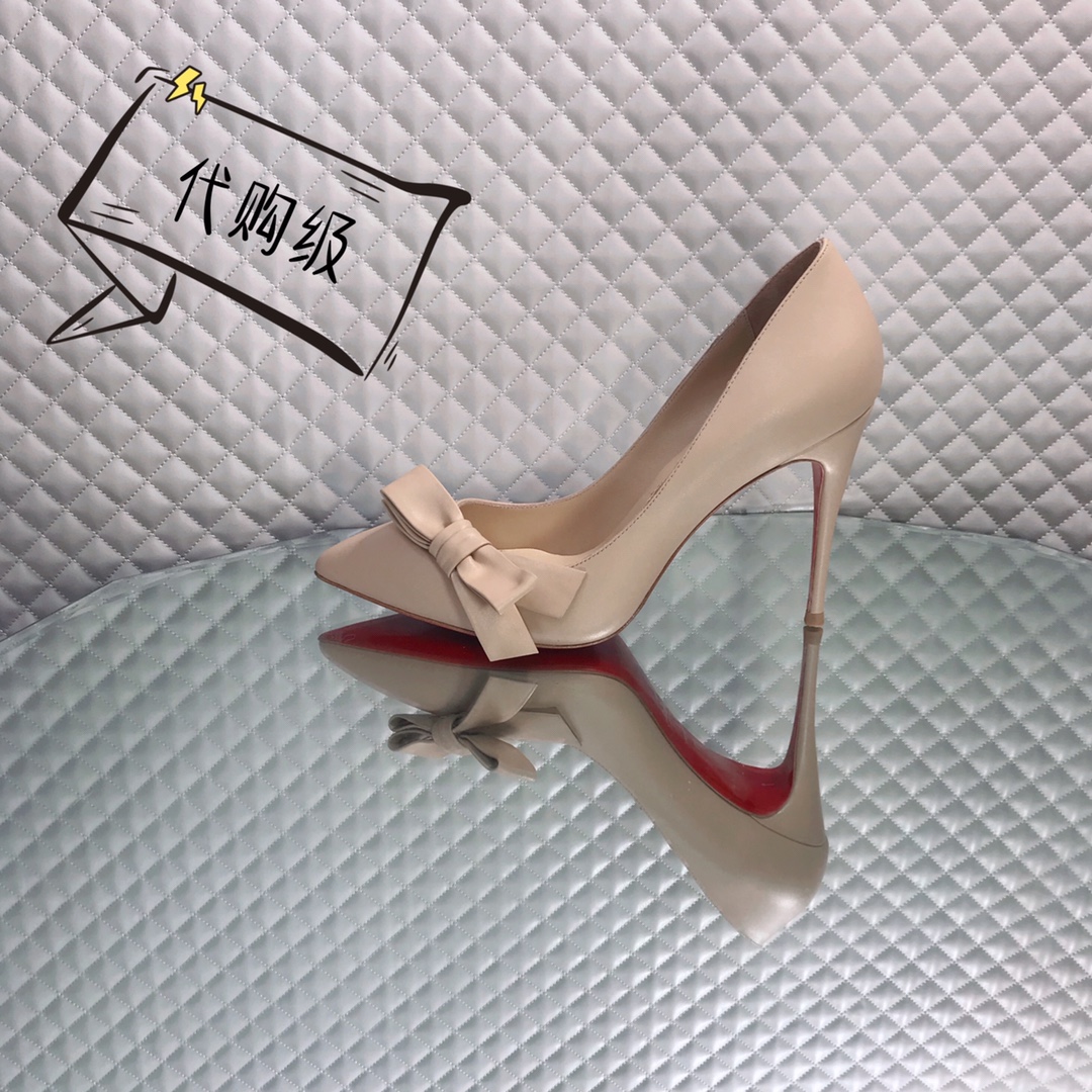 NO:100477,High-end customization classic series H10Cm, size 34-42. Customized customization is not refundable or exchanged. 9033-049 Apricot cowhide Standard European code Reference: 9033-049 Color:nude Material:Cowhide Lining:red goat leather Heel height:10Cm Sole:leather sole Size:EUR 34-42 (US 4-11):,,christian louboutin,cowhide19860909高端订制 精典款系列 H10Cm,尺码34-42码.订制款订制款不退不换.9033-049杏牛皮 标准欧码 Reference:9033-049 Color:nude Material:Cowhide Lining:red goat leather Heel heigh:10Cm Sole:leather sole Size:EUR 34－42（US 4一11) :,,christian louboutin,cowhide,Women's Shoes