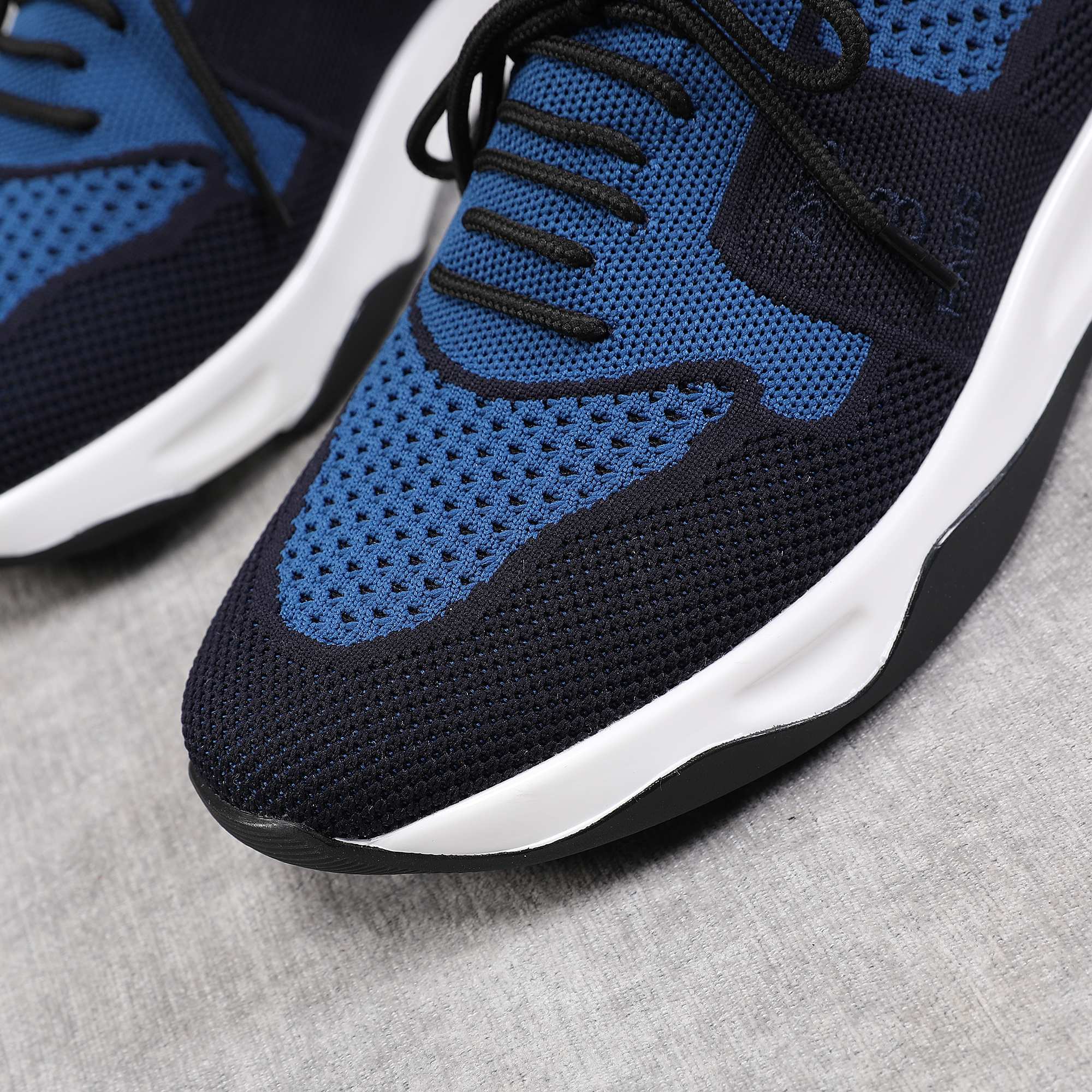 Spring/Summer nueva colección, la única versión en el mercado de los zapatos deportivos para hombre 