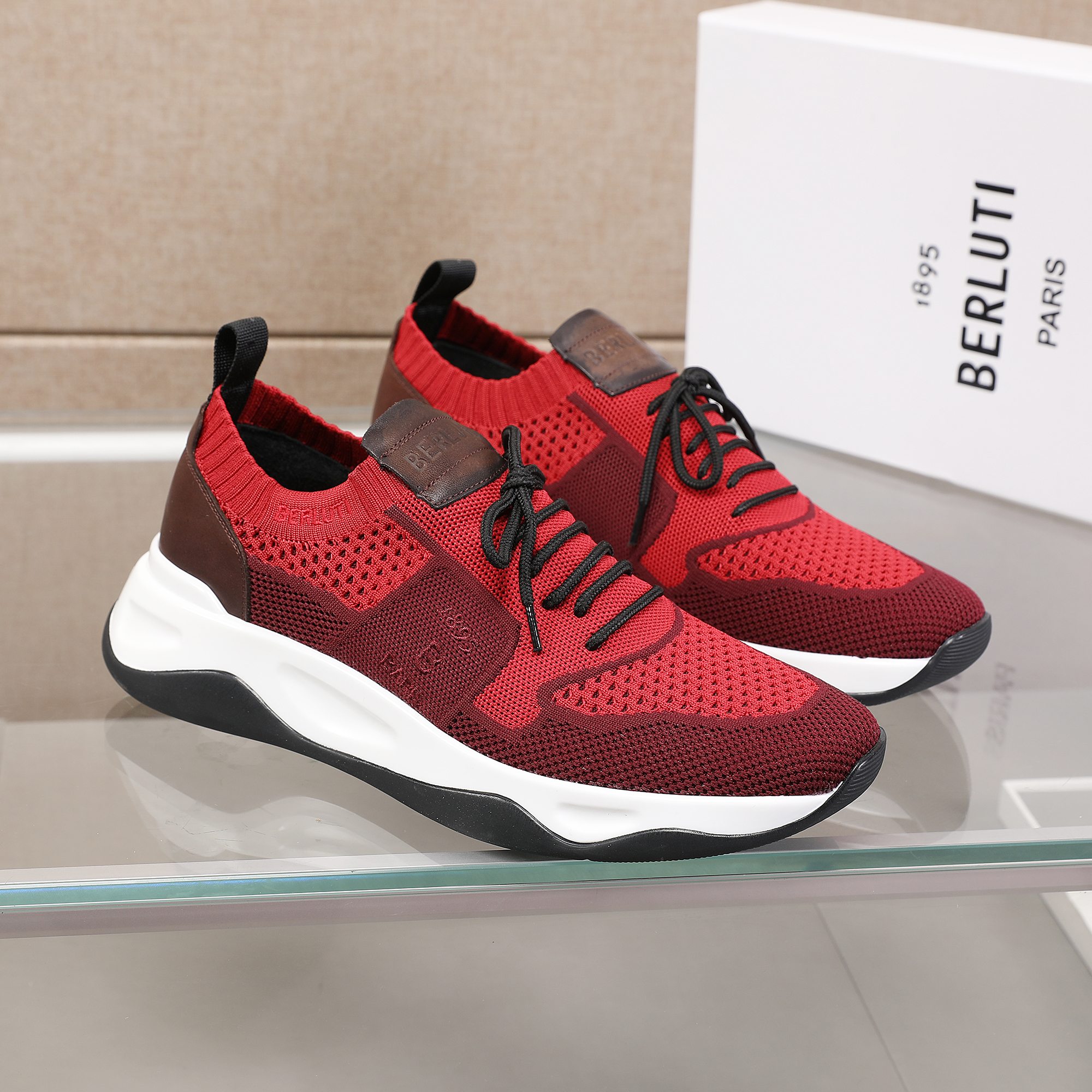 Spring/Summer nueva colección, la única versión en el mercado de los zapatos deportivos para hombre 