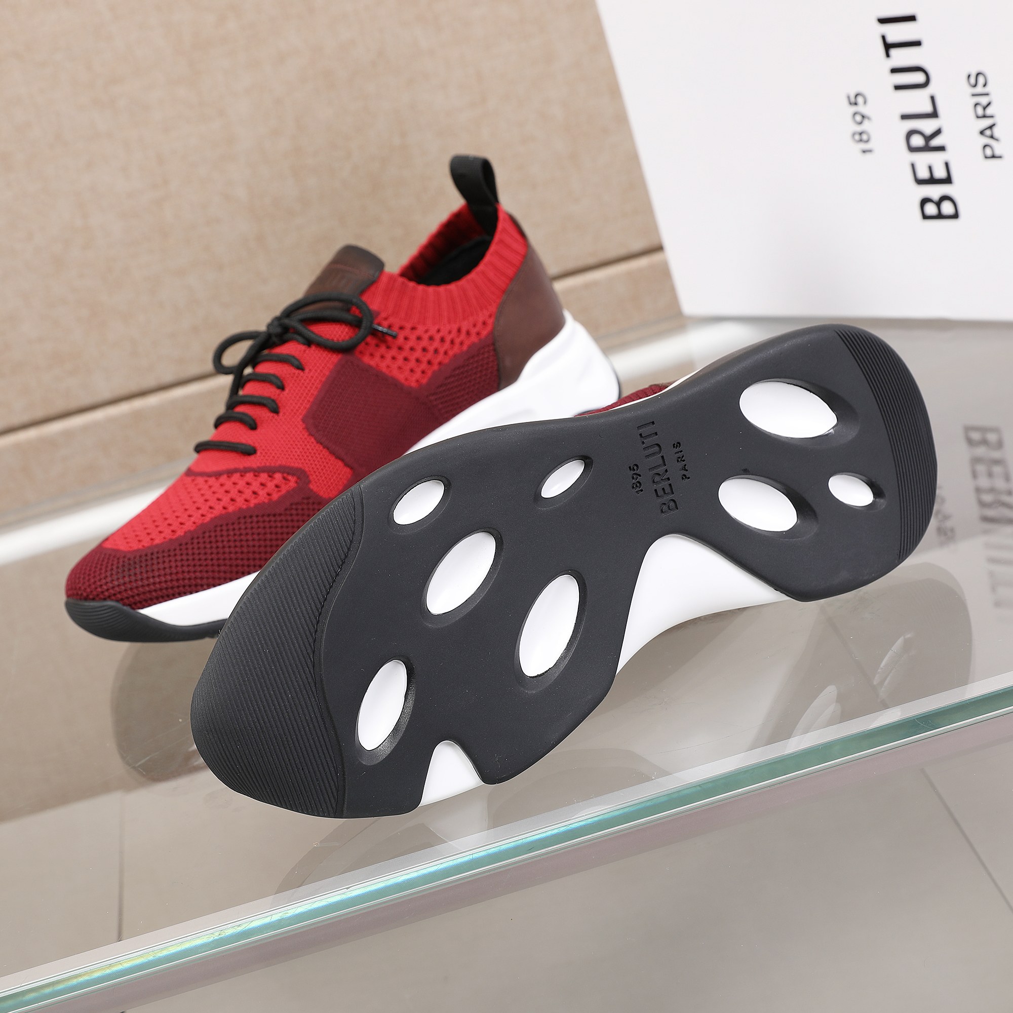 Spring/Summer nueva colección, la única versión en el mercado de los zapatos deportivos para hombre 