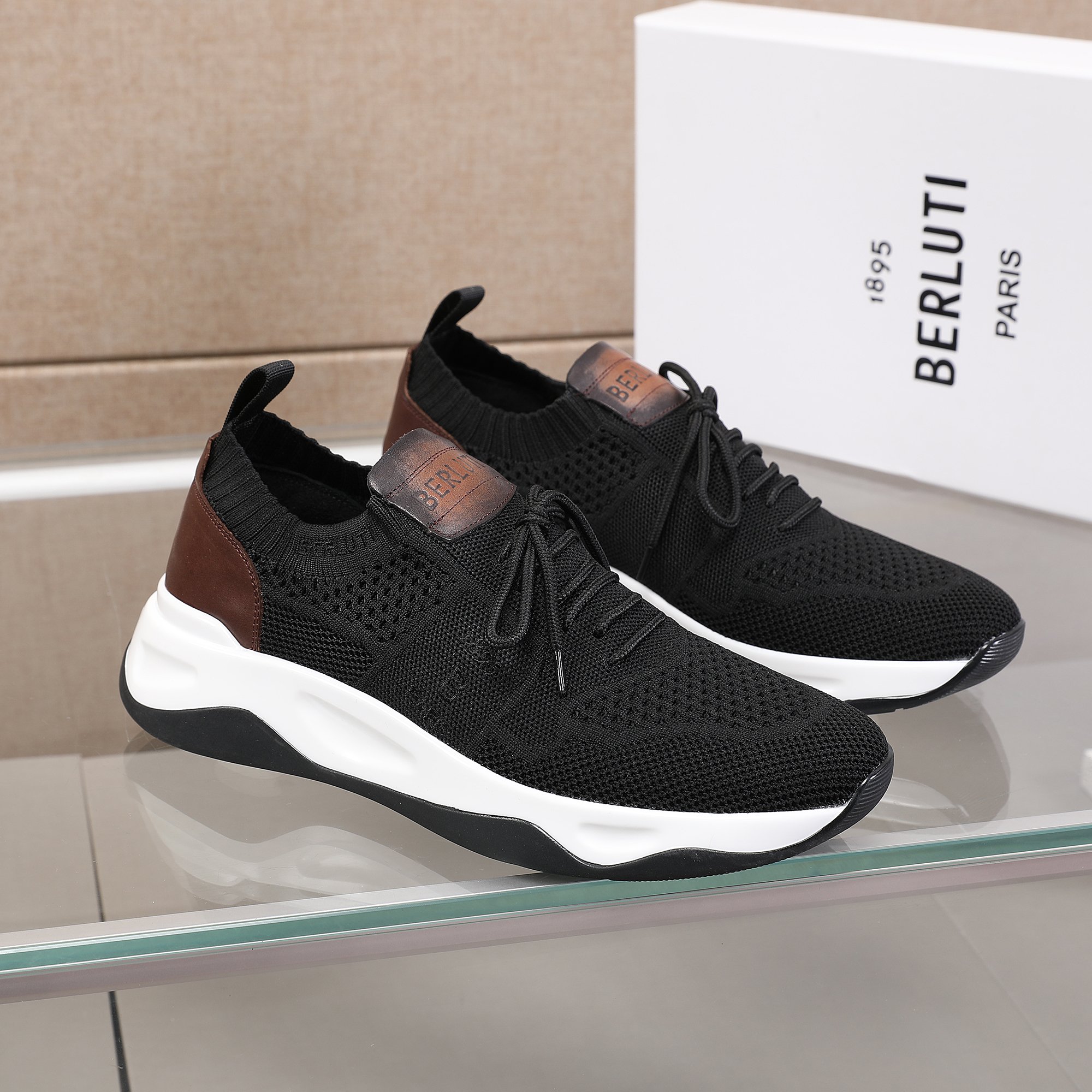 Spring/Summer nueva colección, la única versión en el mercado de los zapatos deportivos para hombre 