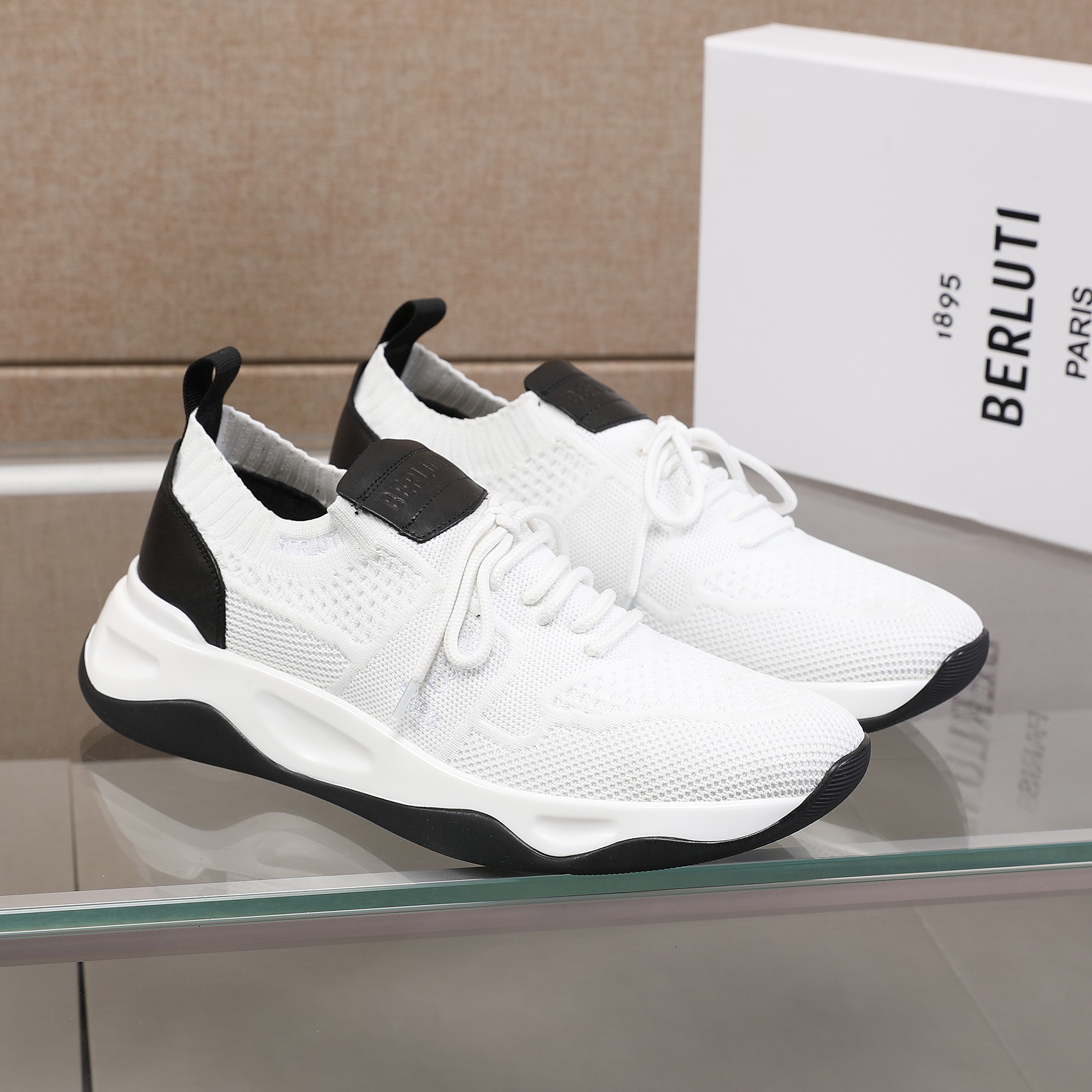 Spring/Summer nueva colección, la única versión en el mercado de los zapatos deportivos para hombre 