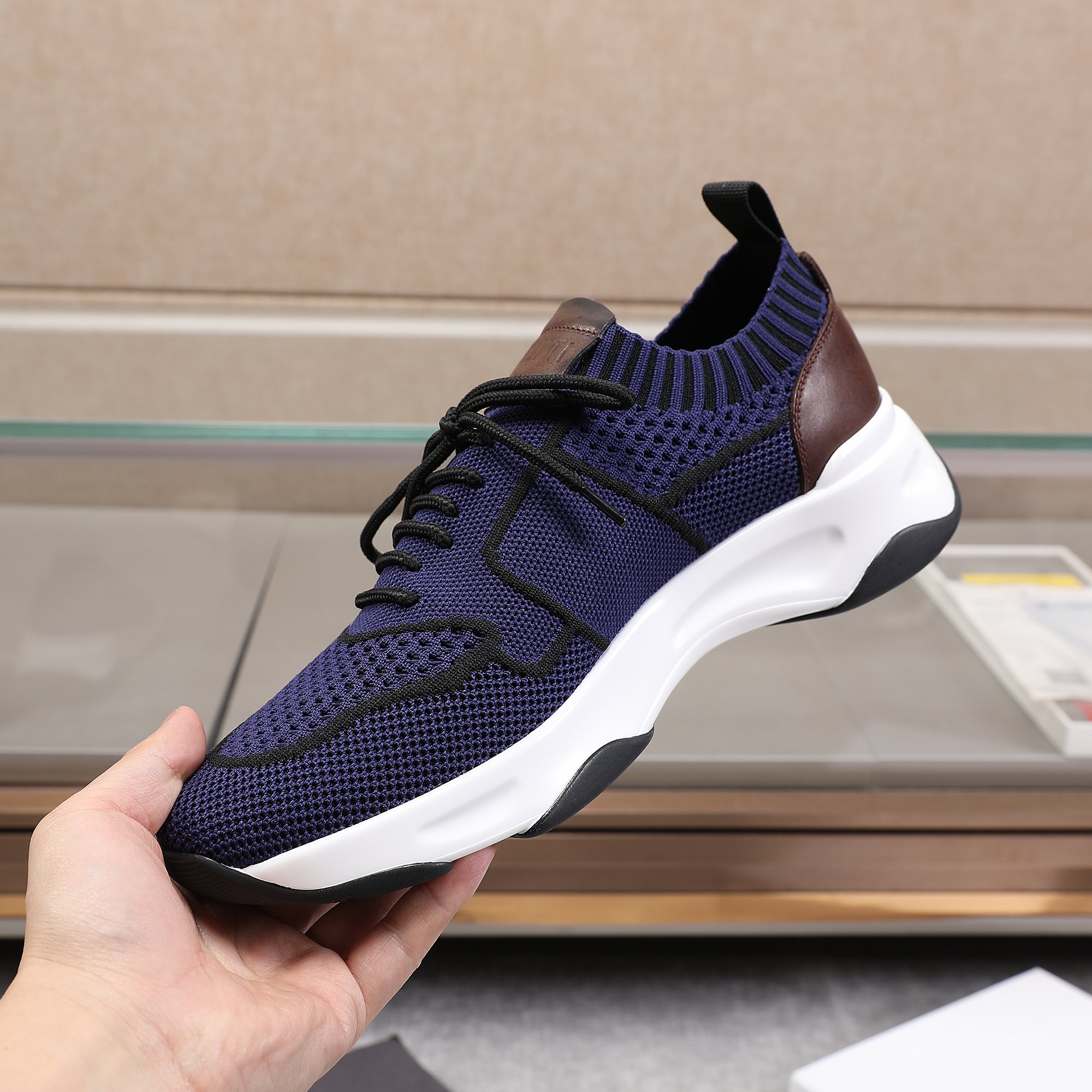 Spring/Summer nueva colección, la única versión en el mercado de los zapatos deportivos para hombre 