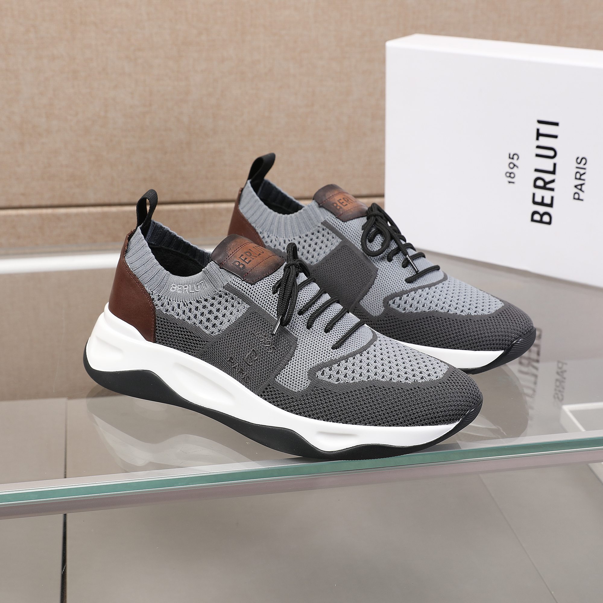 Spring/Summer nueva colección, la única versión en el mercado de los zapatos deportivos para hombre 