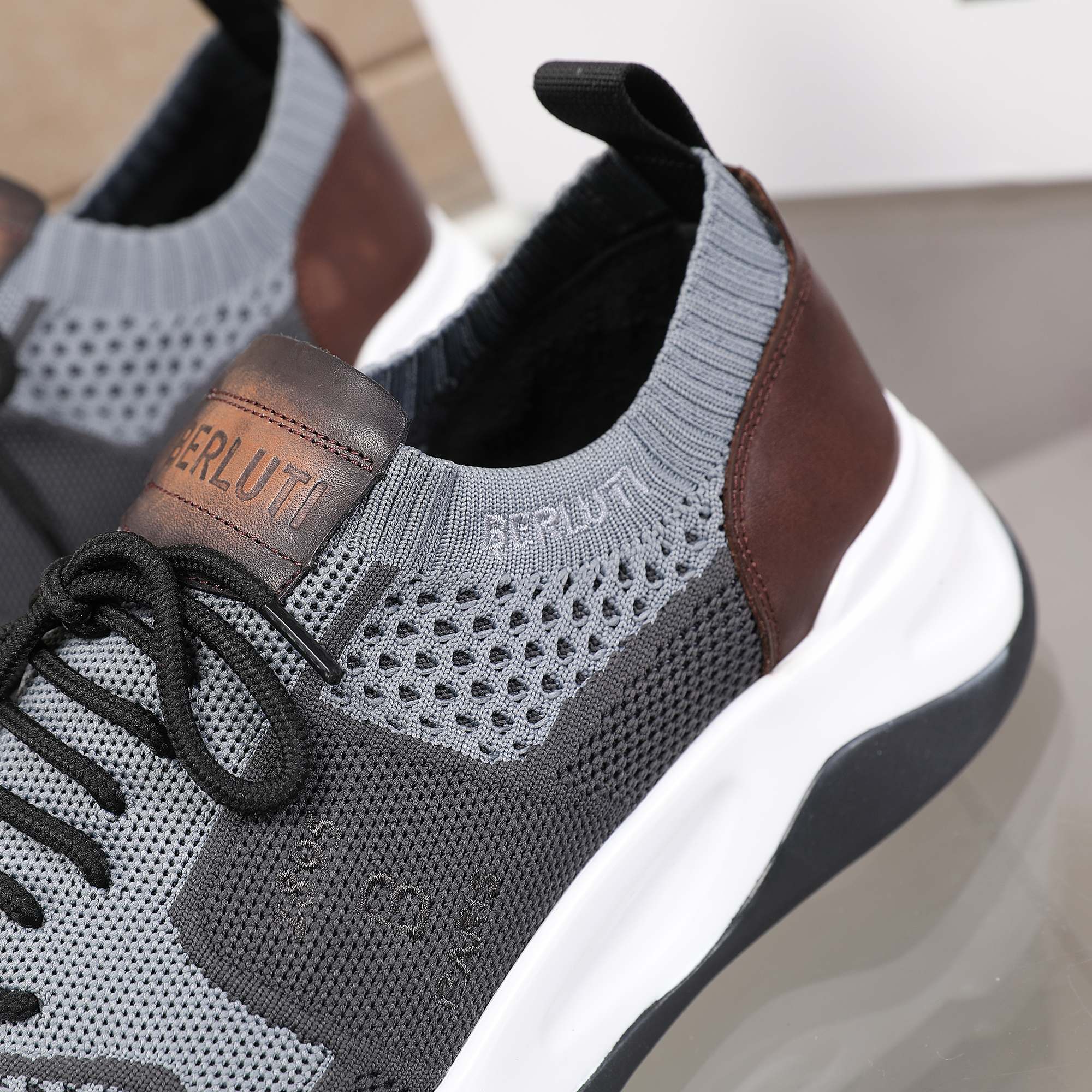 Spring/Summer nueva colección, la única versión en el mercado de los zapatos deportivos para hombre 