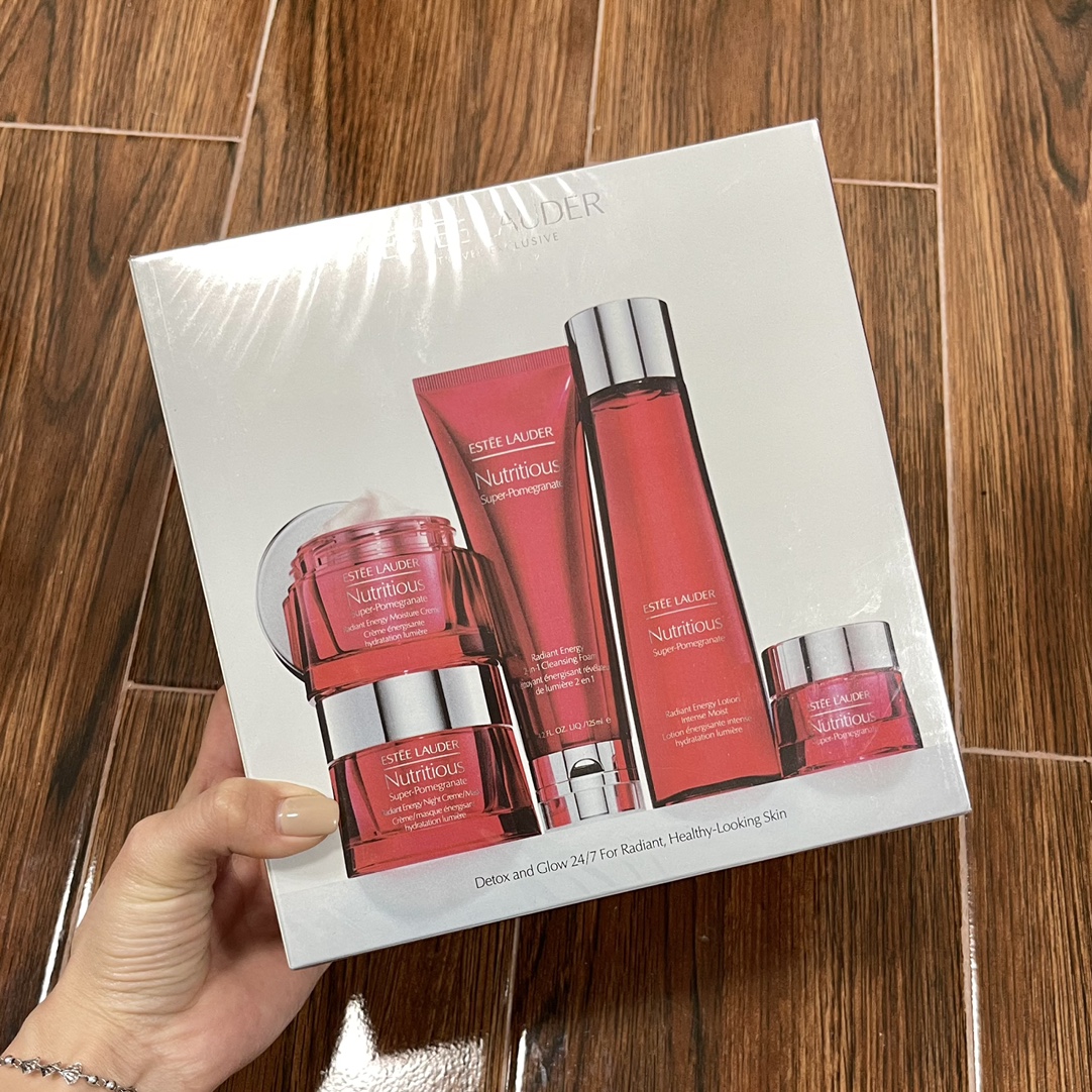 Estée Lauder Nutritious Super-Pomegranate 5-Piece Skincare Set