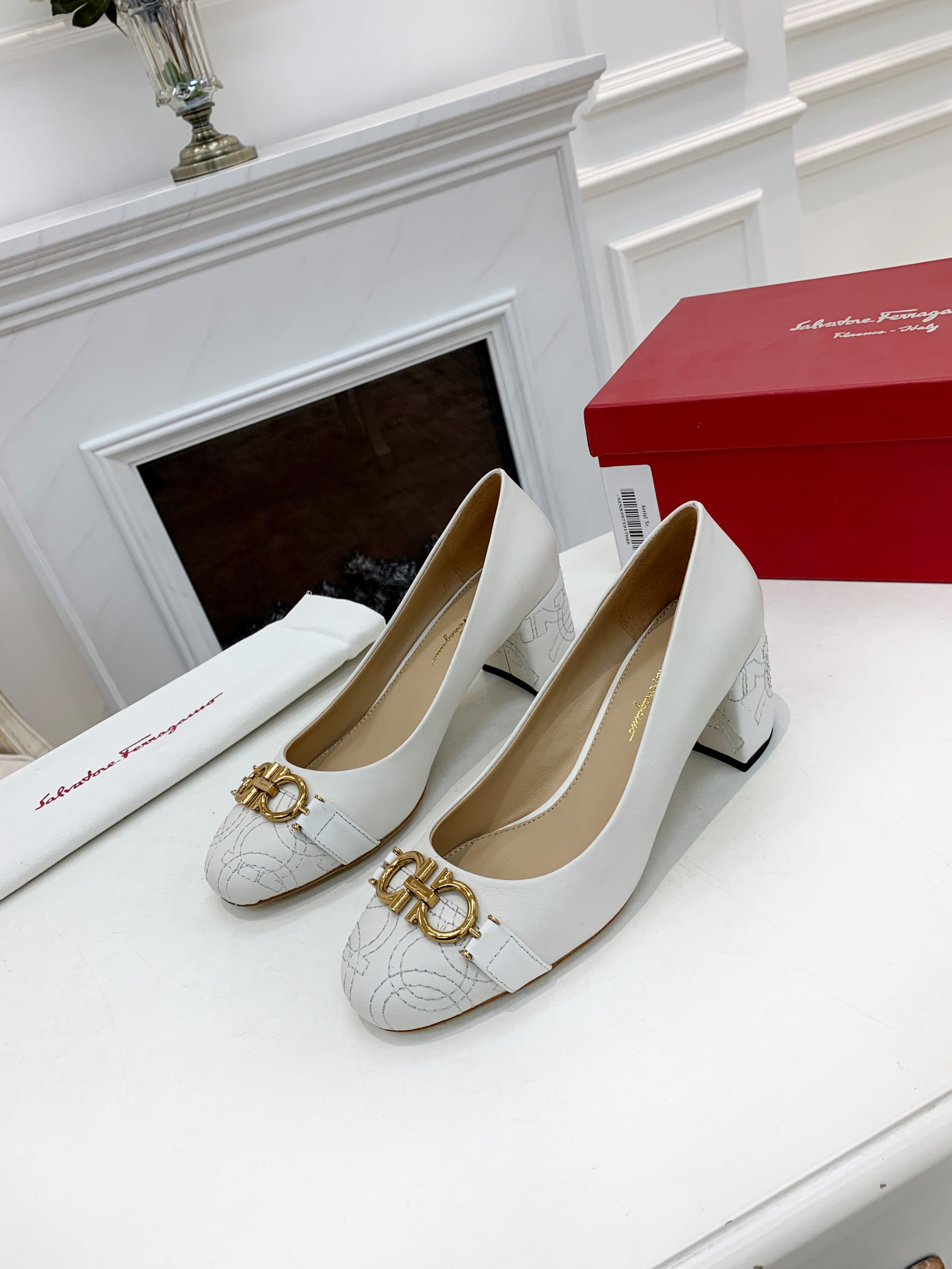 Ferragamo women's shoes Salvatore Ferragamo / ， 5.5 35-39(40 ） 280 — photo 6