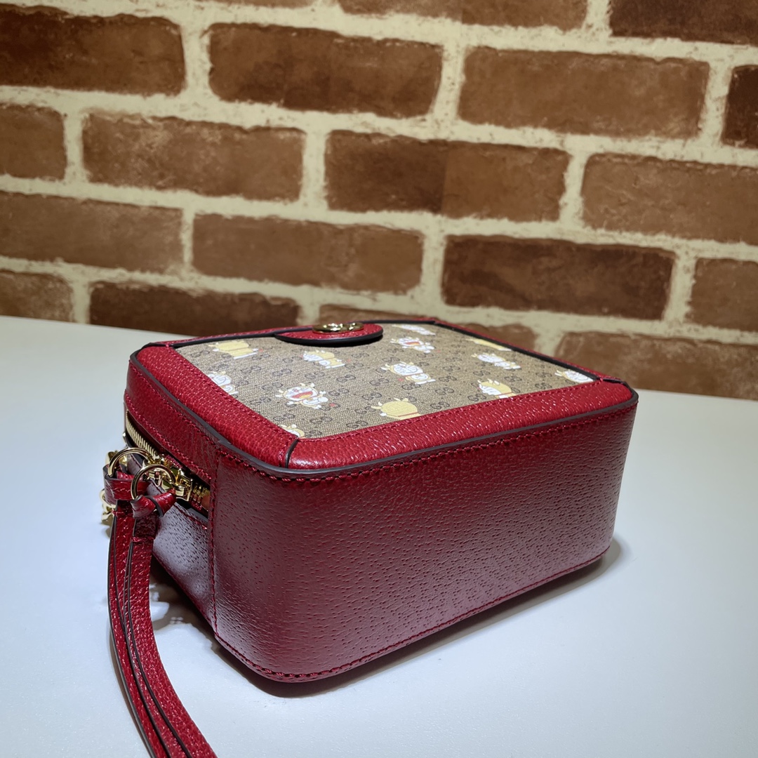 Doraemon x Gucci联名系列新年特别款肩背包655596