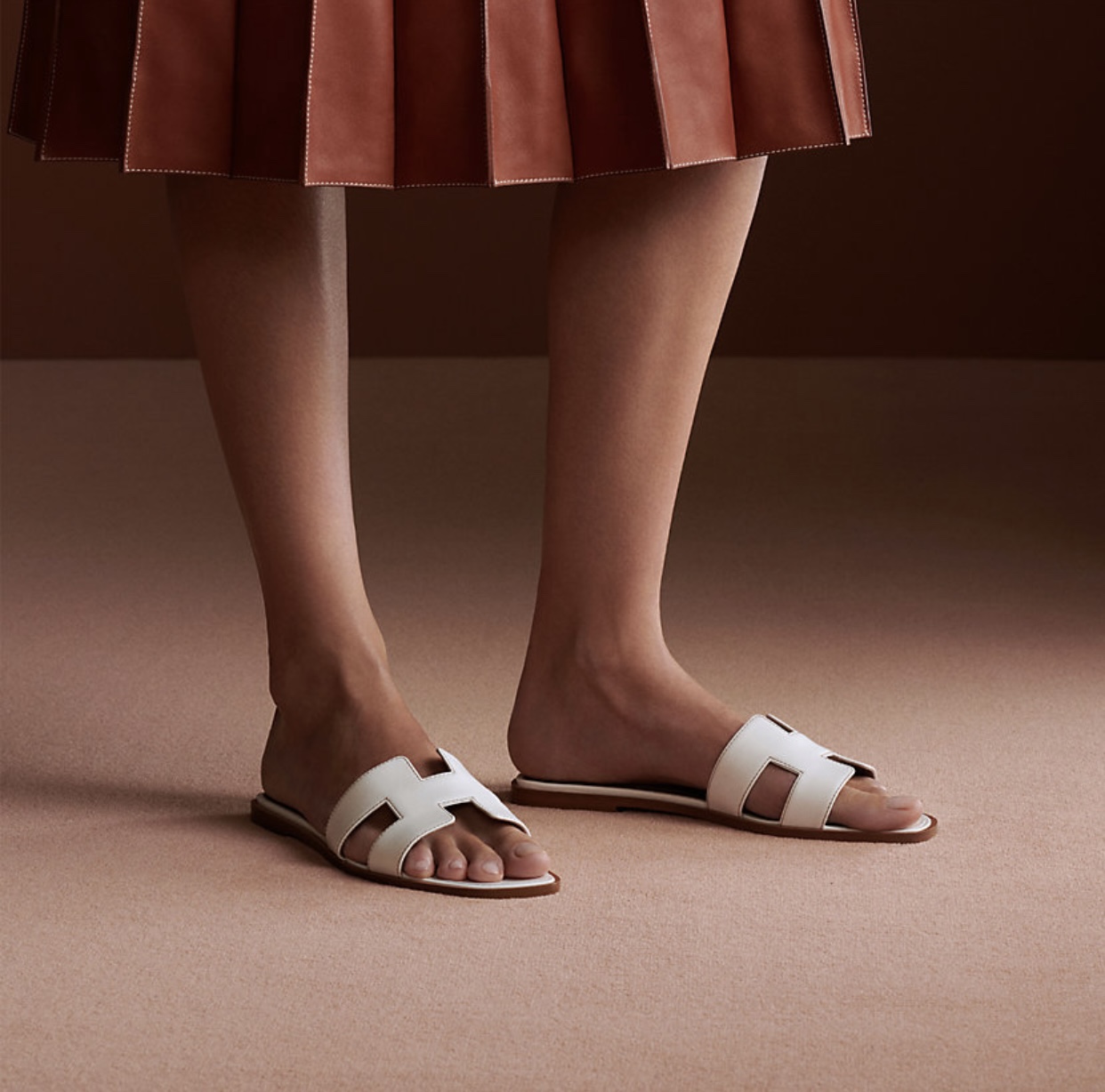 NO:253968,Wannian classic silk white-H-shaped flat-soled Oran series slippers (mainly recommended on the official website), slippers, slippers19860909万年经典丝绸白-H型平底Oran系列拖鞋（官网主推）,拖鞋,slippers,Women's Shoes