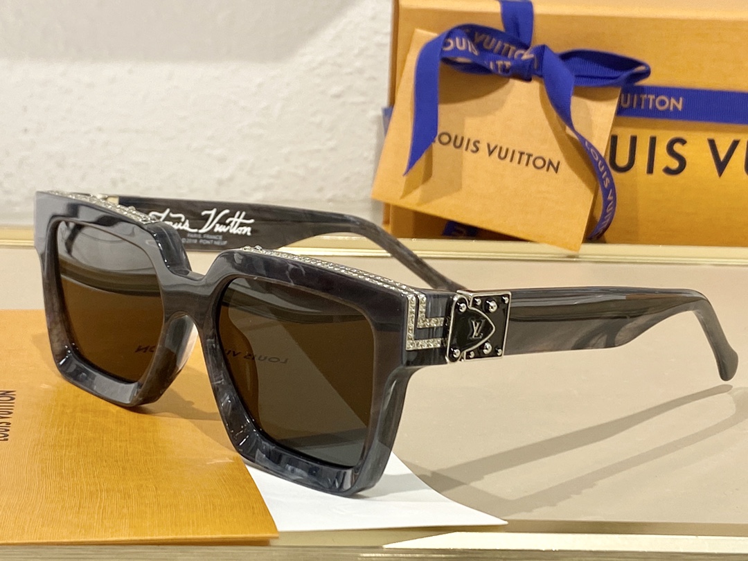  24/25 Add new colors
TOP QUALITY 
LV96006 Millionai