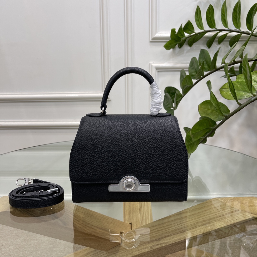 Moynat Mona Réjane Handbag: Modern Tribute to French Theatre in Art Deco Style