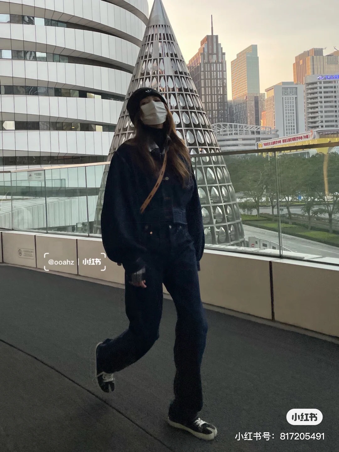 圆饼的风一直吹得特别强 但；它真的超级好看
不拔草 绝对对不起自己🐛