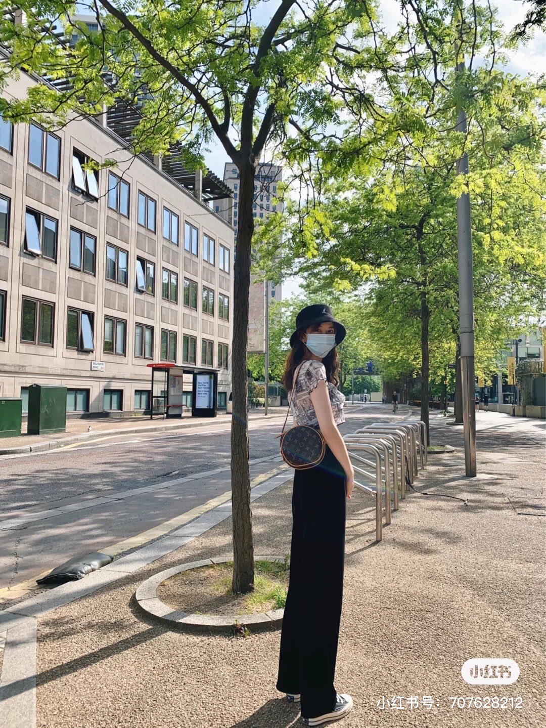 无论它是单肩还是斜挎，都能让你有不同的感觉，颜值在线担当🔹