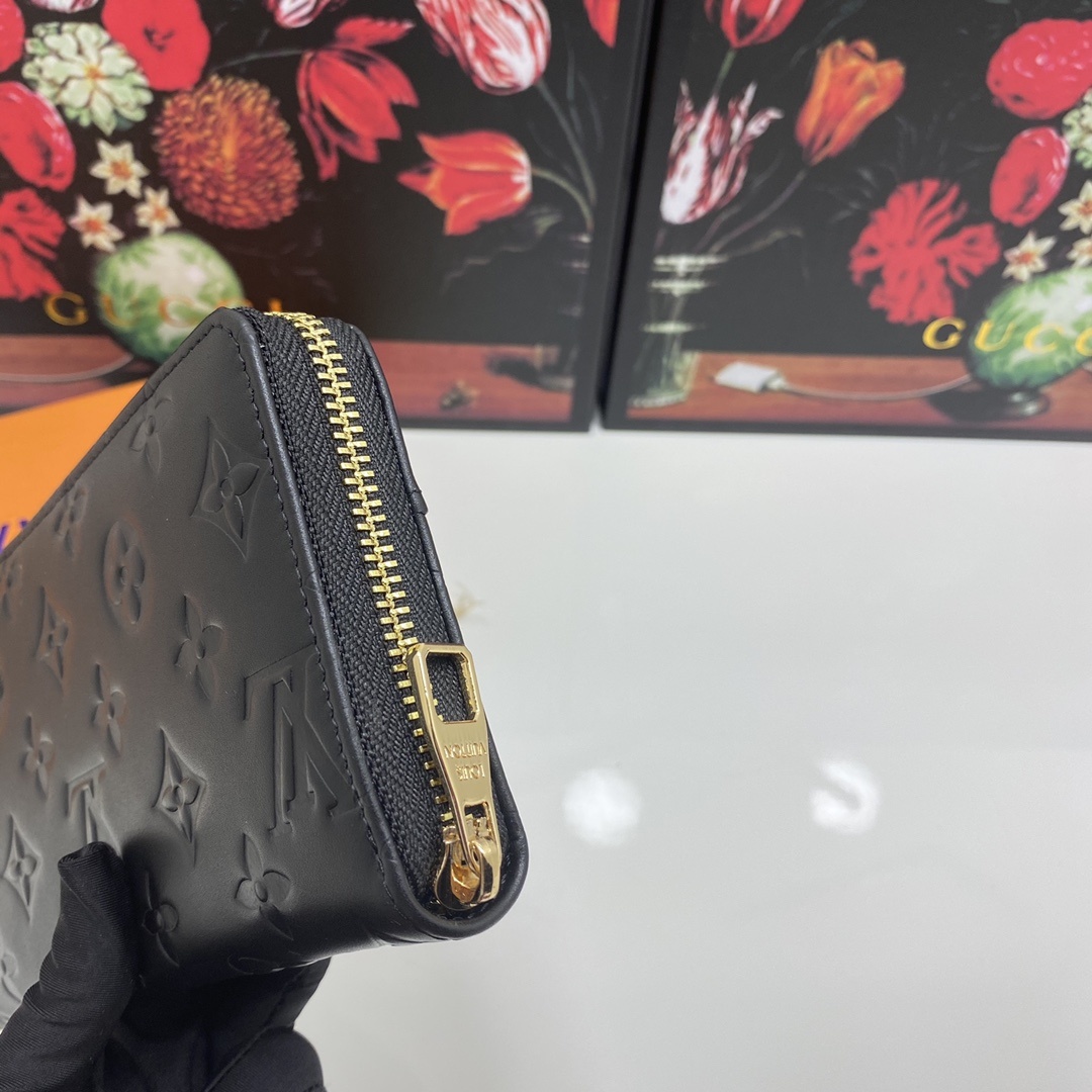💞💞💞Lv 6128火爆版单拉小手包到货💞💞里外头层牛皮打造💞图片色(自带原版盒子)男女通用..尺寸:1