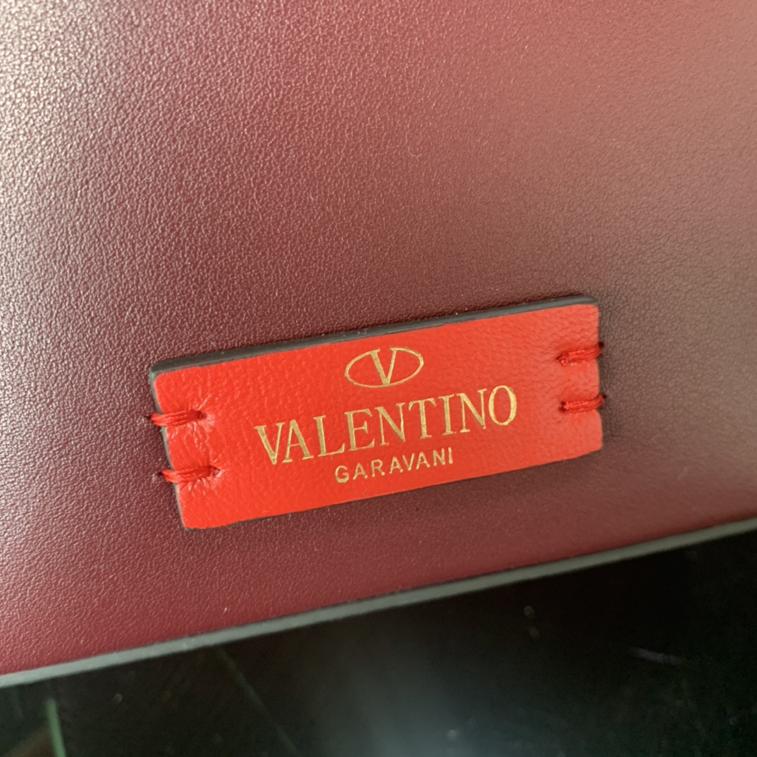 新款Valentino华伦家新款桶包