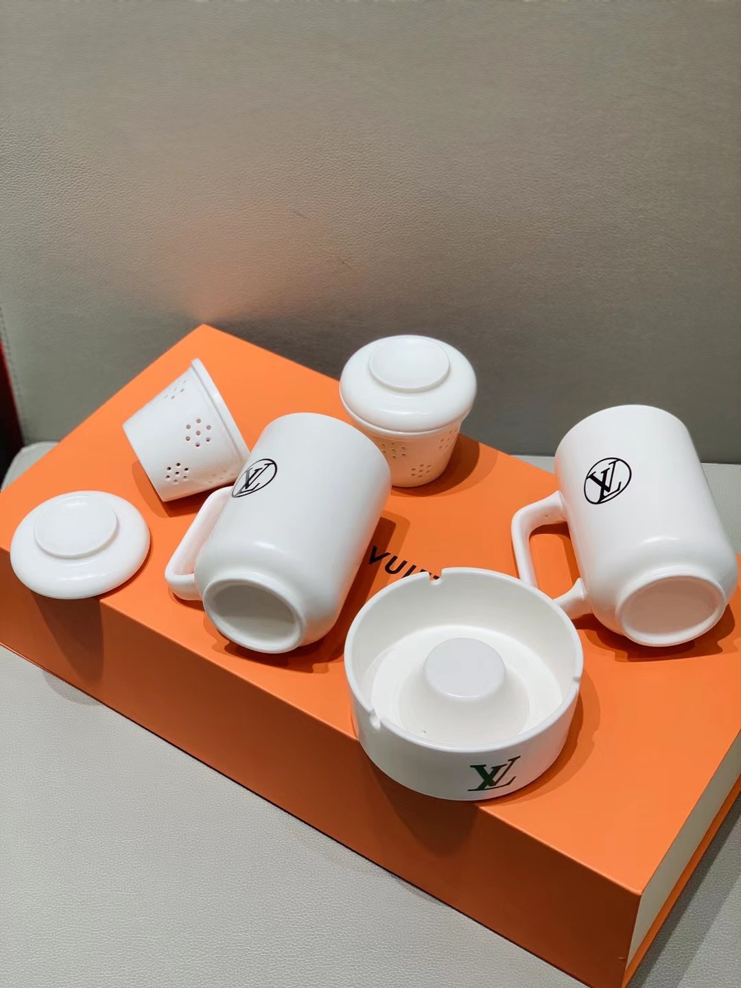 Louis Vuitton Limited Edition Tea Set - Comprehensive 7