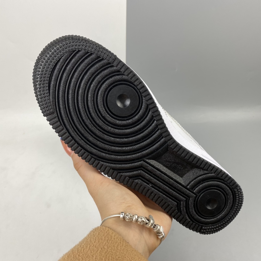 240 Nk Air Force 1 Low 空军一号低帮休闲板鞋 CN2896-104