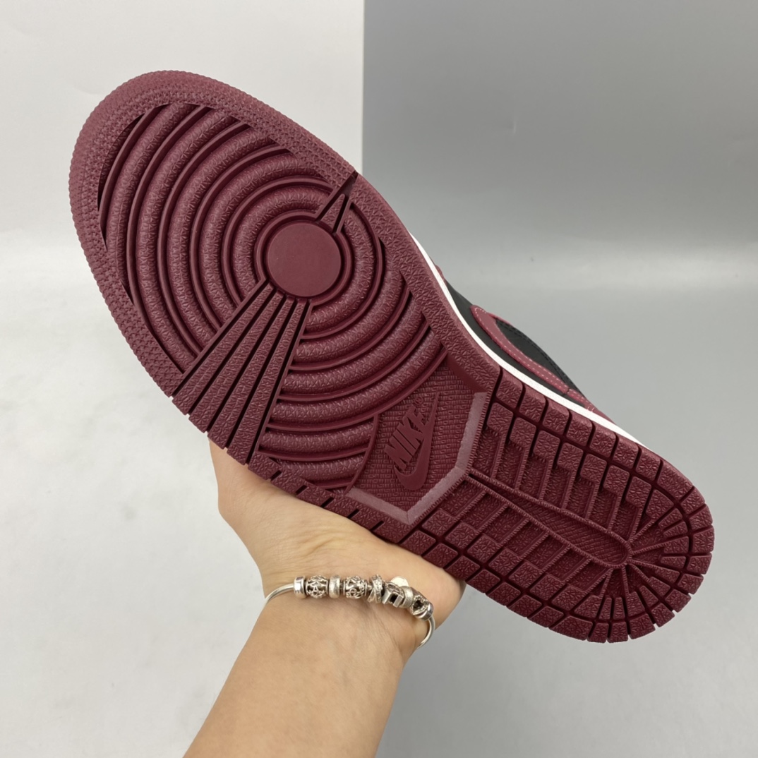 240 Air Jordan 1 Low AJ1低帮时尚休闲板鞋 DB6491-600
