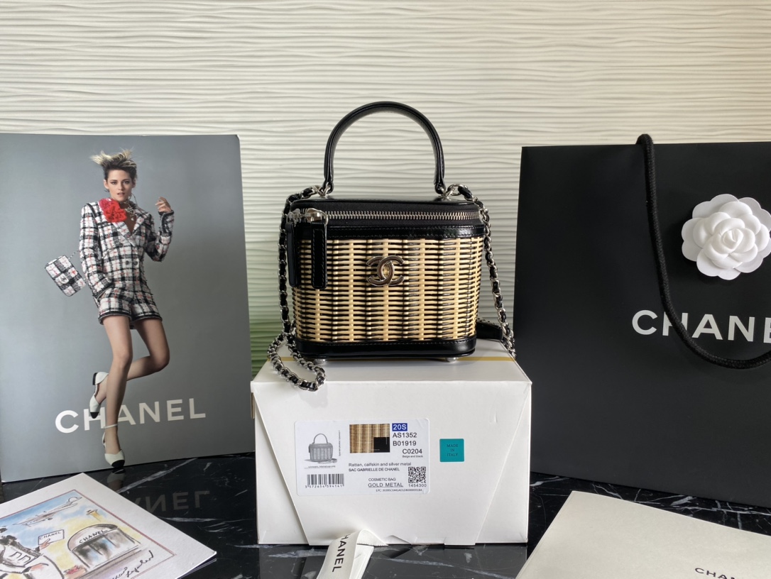 Chanel Rare edition counter inspection