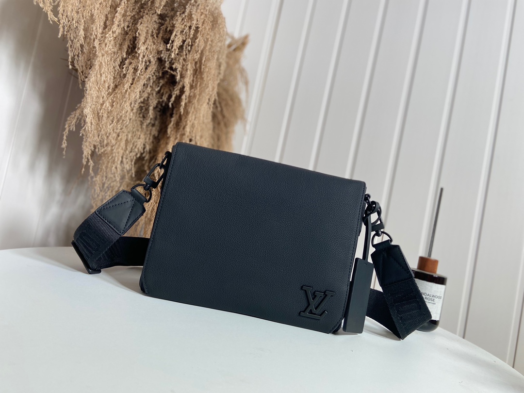 Is it OK to buy replica
 Louis Vuitton Messenger Bags Lychee Pattern Men Calfskin Cowhide M57080