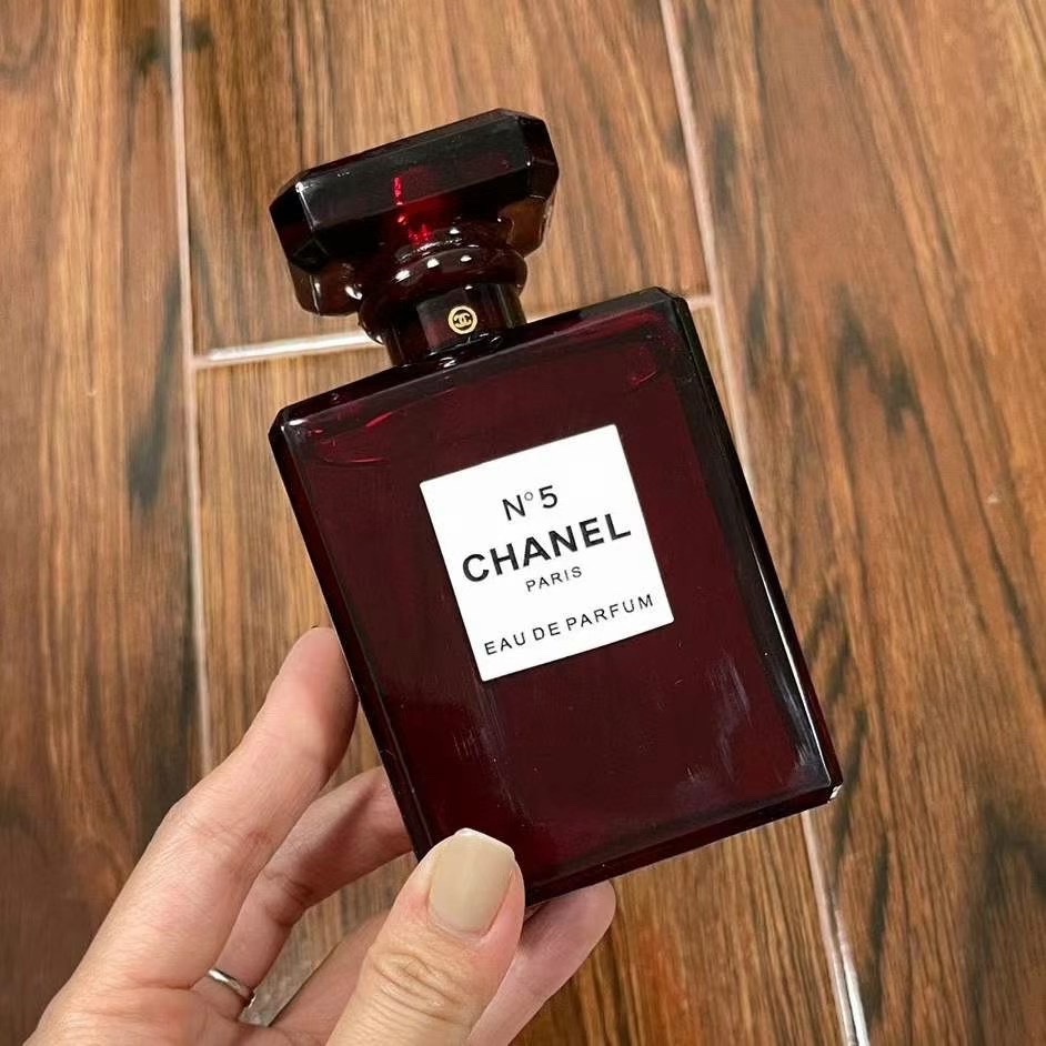 Chanel N°5 Limited Edition Red Bottle Eau de Parfum - 100ml 4 i1616058408 4688 2