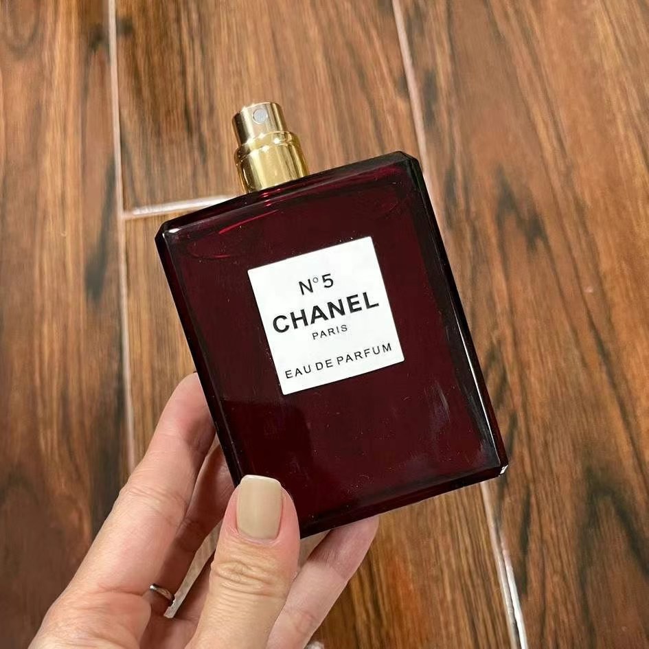Chanel N°5 Limited Edition Red Bottle Eau de Parfum - 100ml 5 i1616058408 9779 3